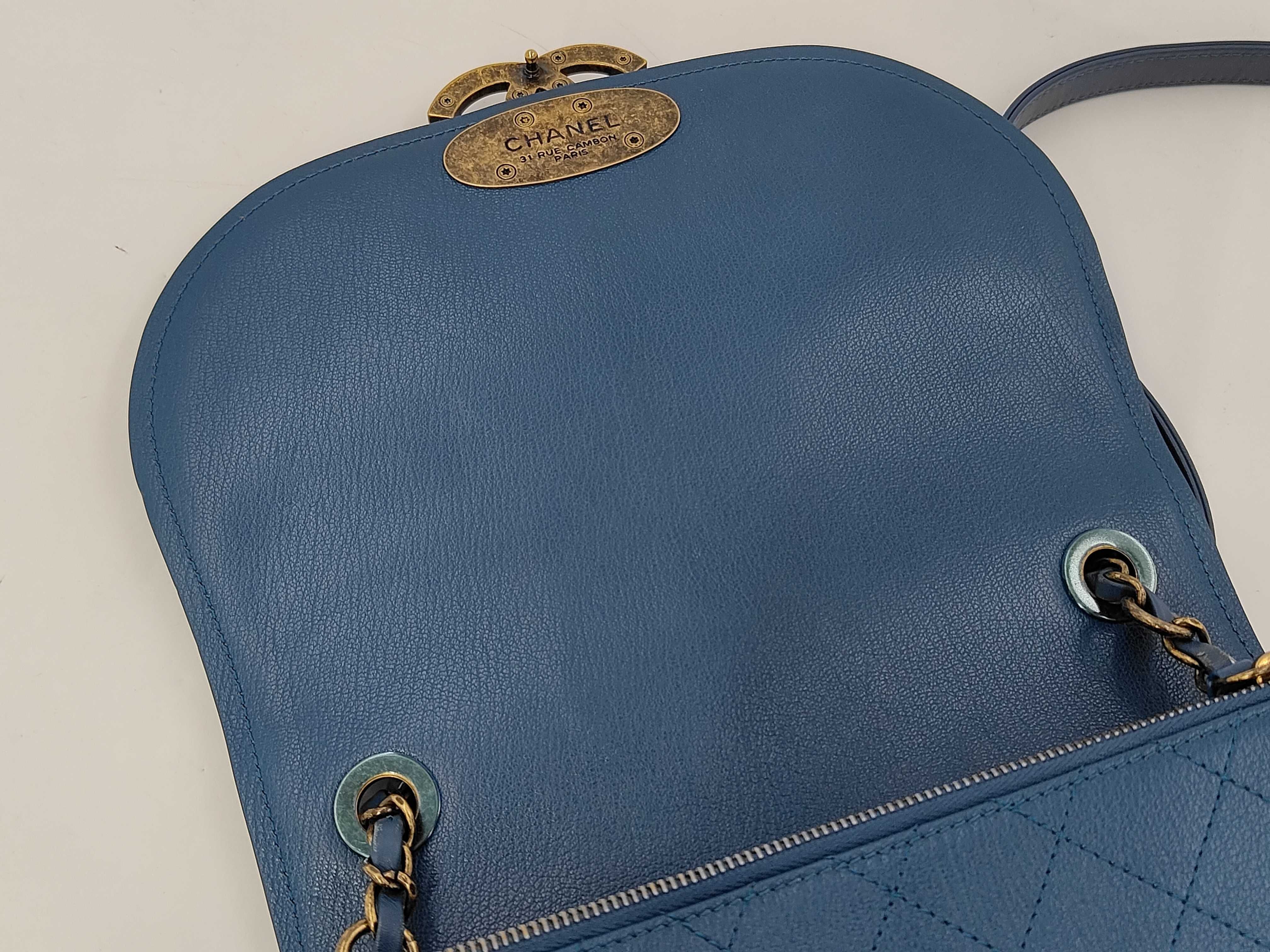 Coco Curve 2-way Handbag — view 11