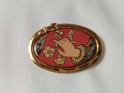 brooch, enamel brooch