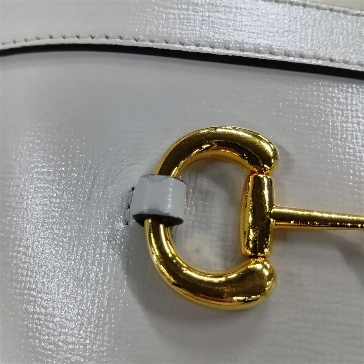 Horsebit 1955 Leather Shoulder Bag, White, 602118 — view 10