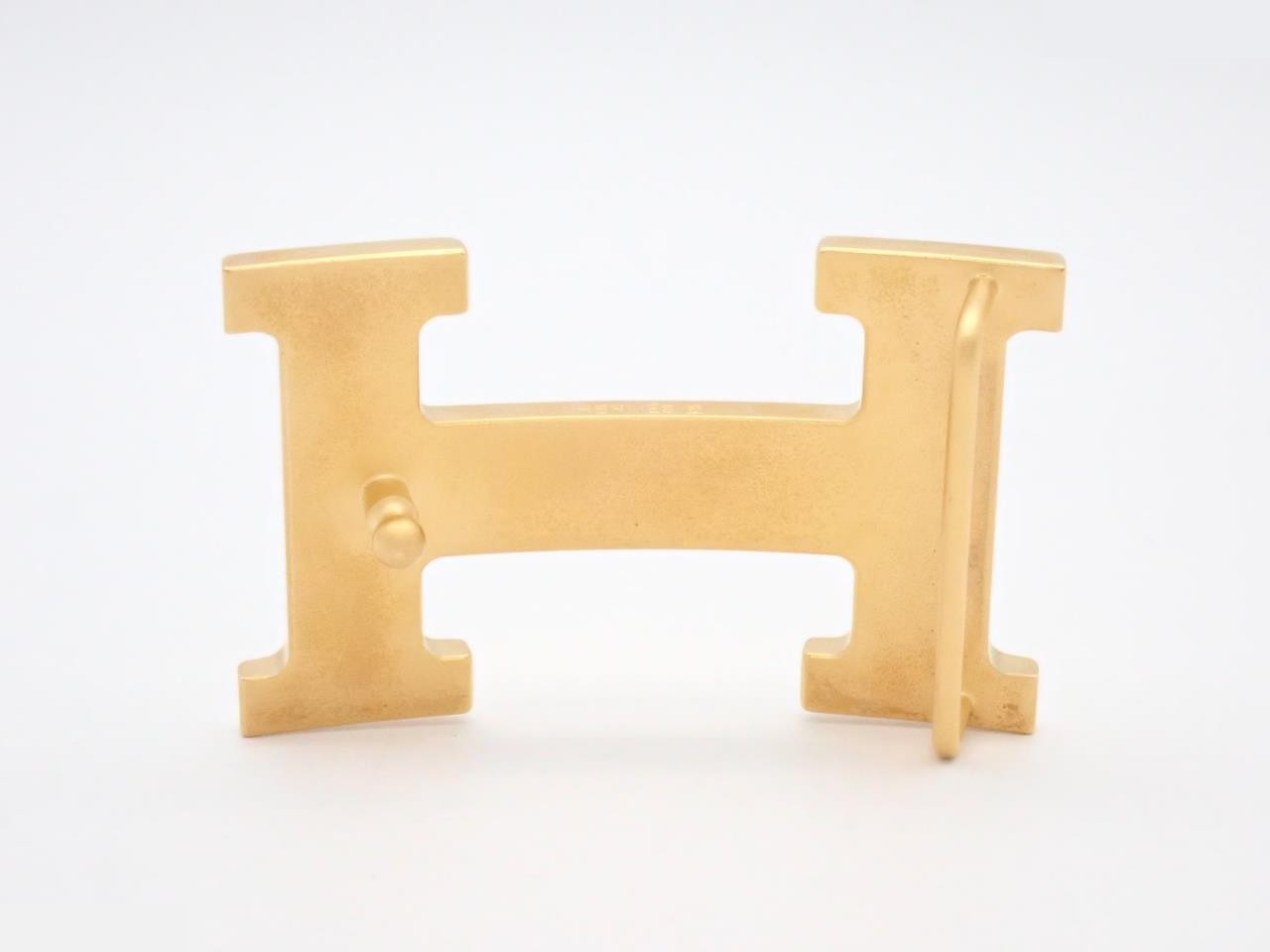 H buckle — view 2