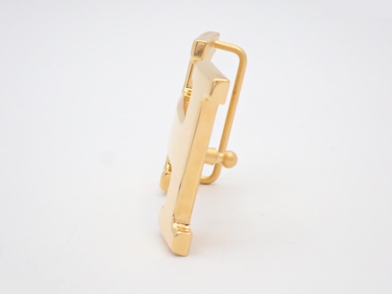 H buckle — view 3