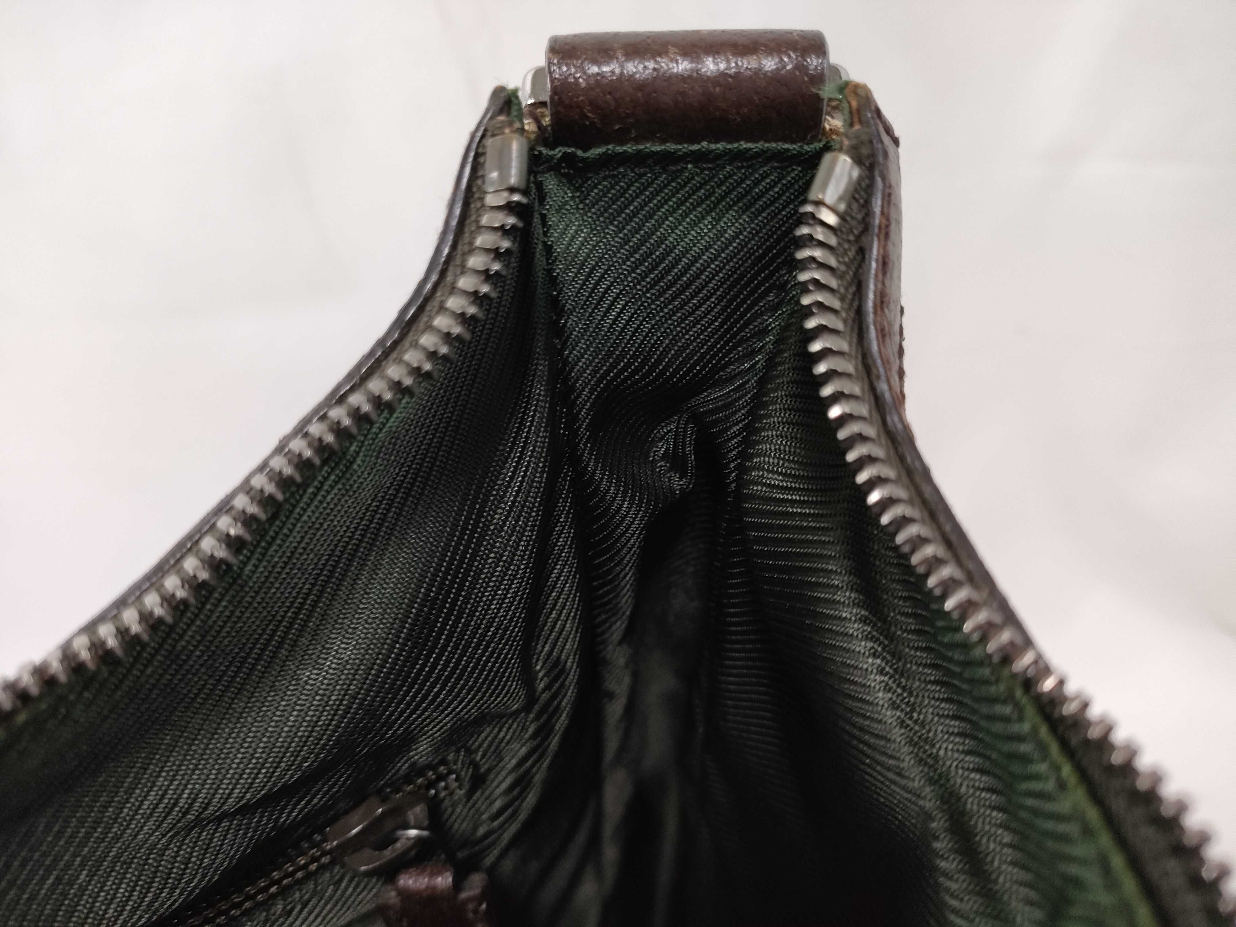 GG Canvas Shoulder Bag — view 11