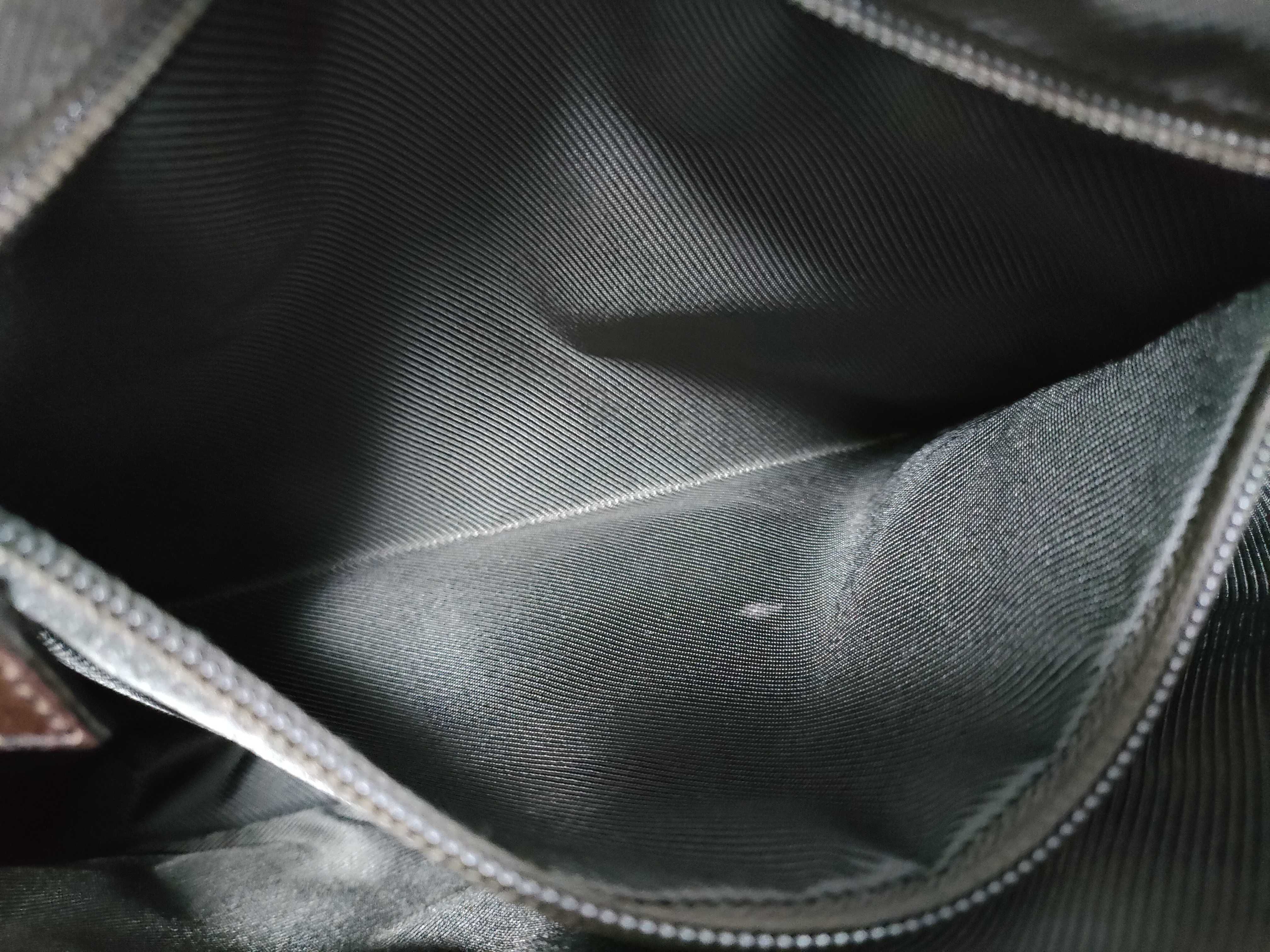 GG Canvas Shoulder Bag — view 13