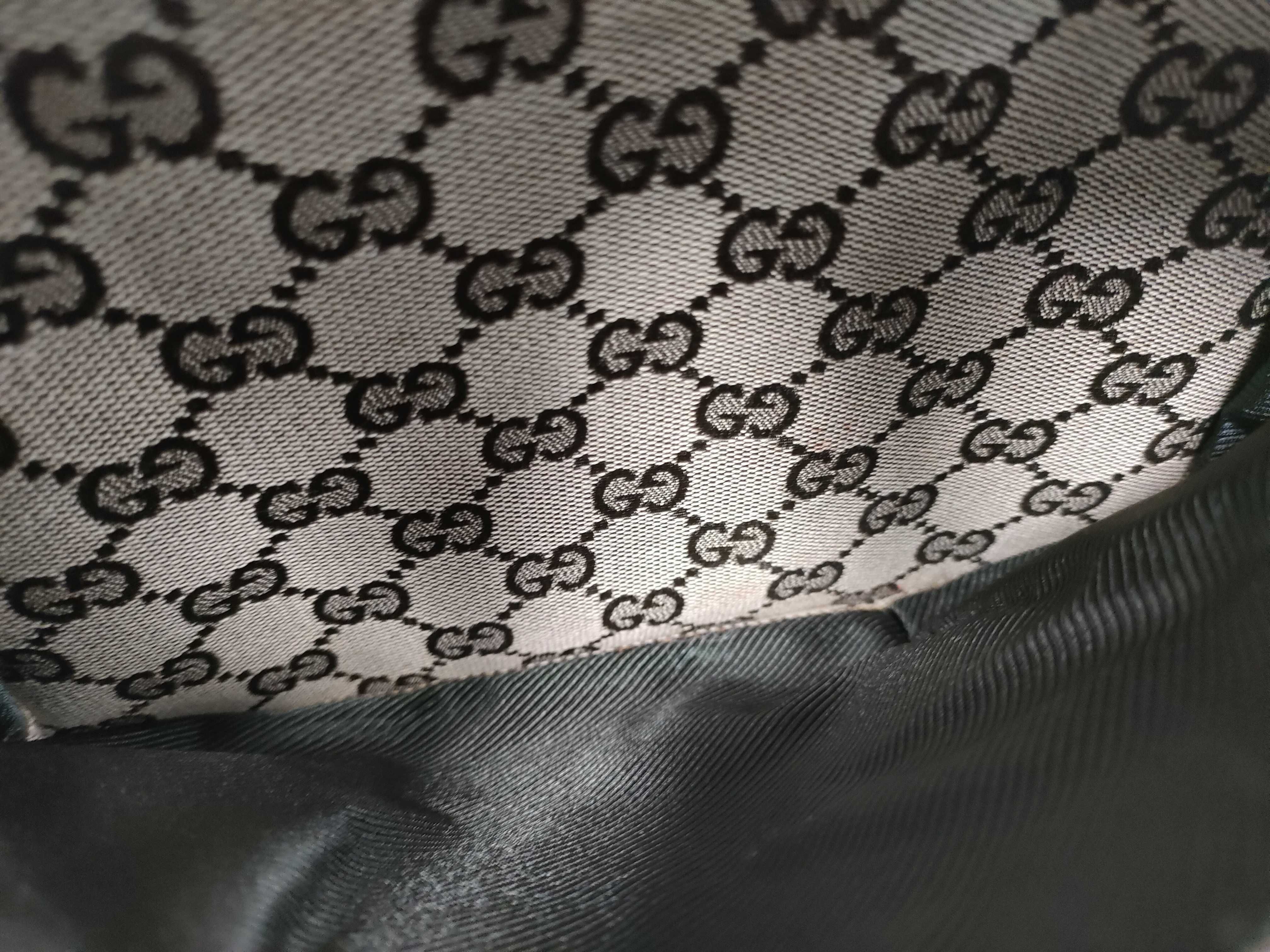GG Canvas Shoulder Bag — view 14