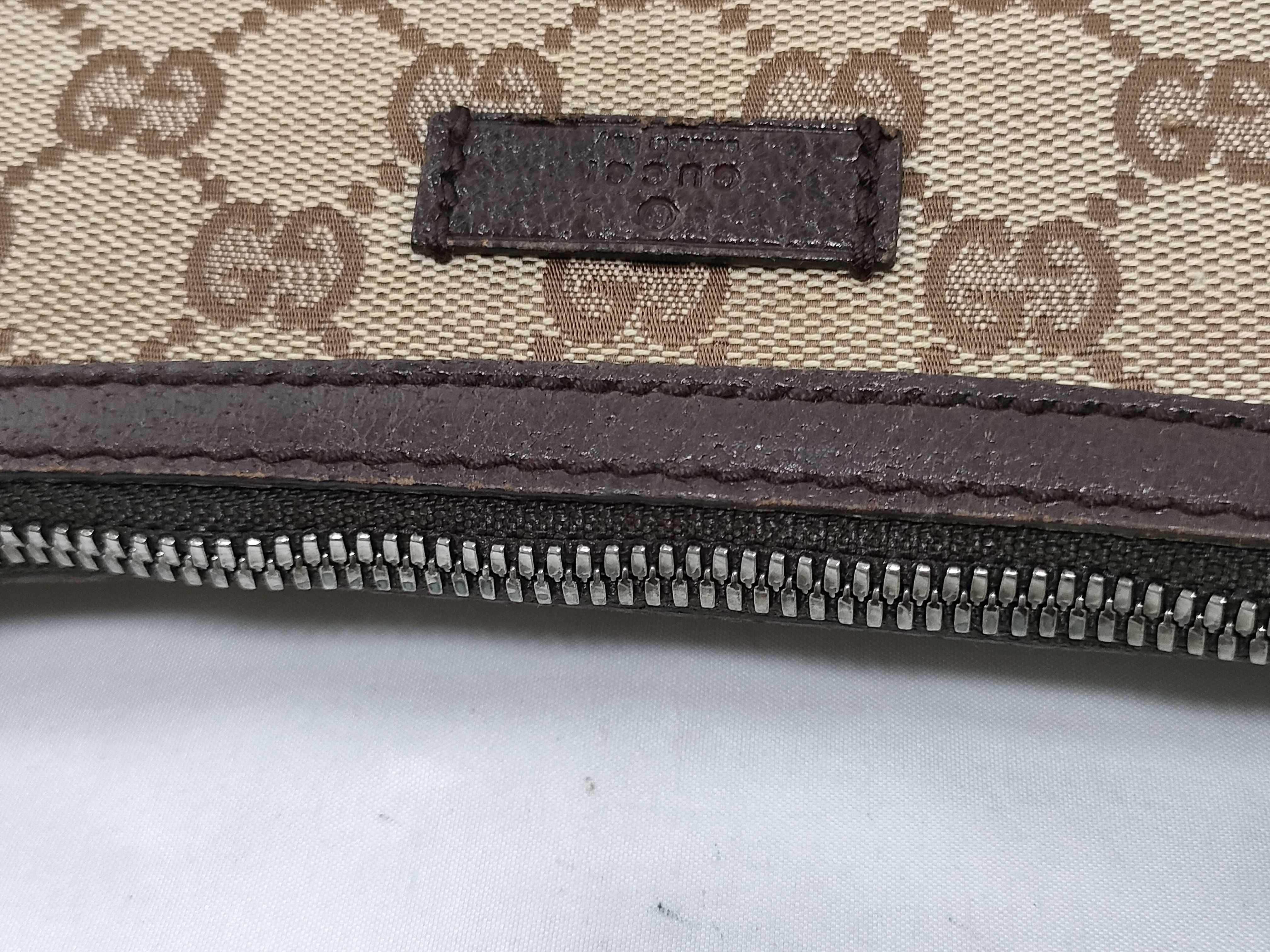 GG Canvas Shoulder Bag — view 9