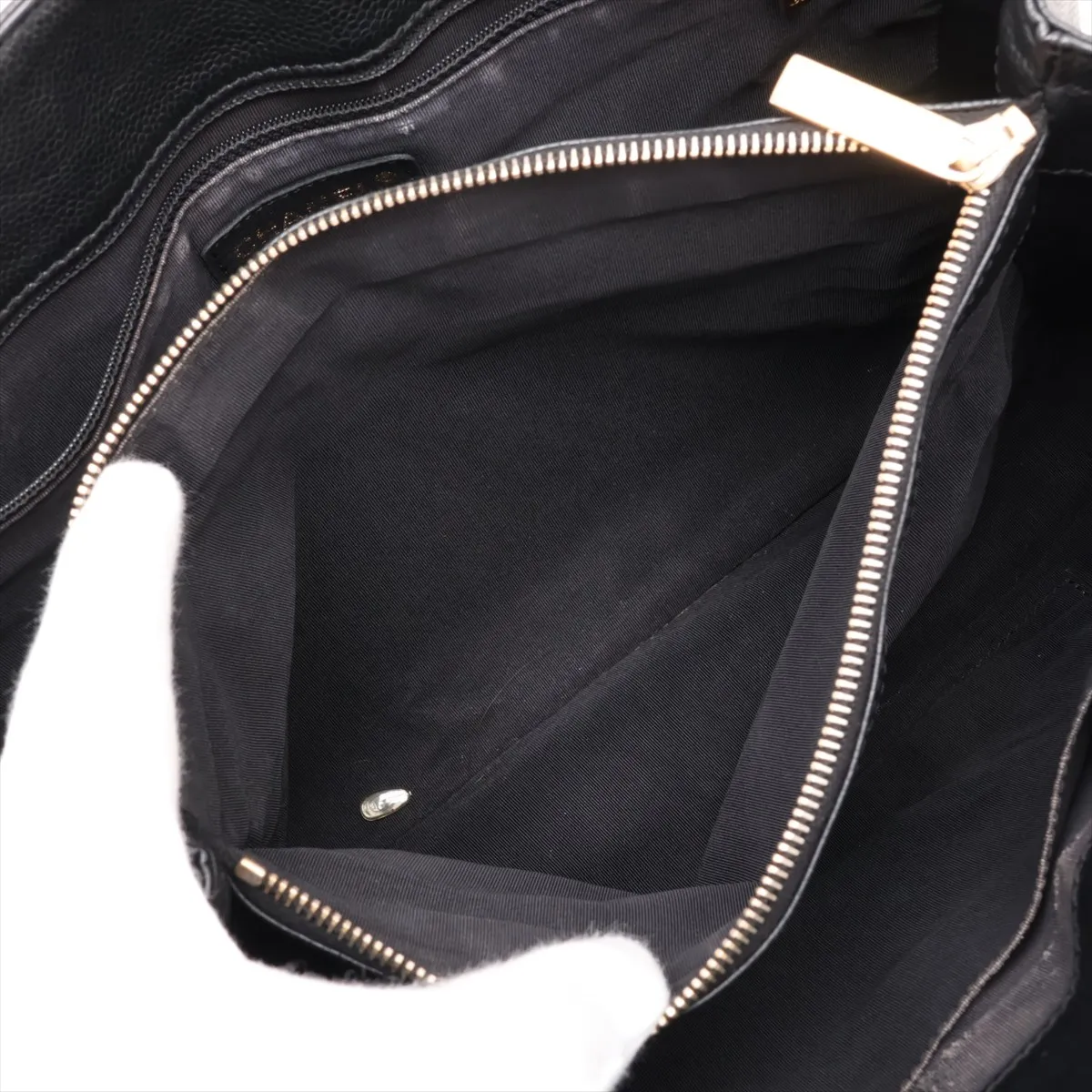 GST Caviar Skin Chain Tote Bag, Black with Gold Hardware, 12511166, Series 12 — view 8