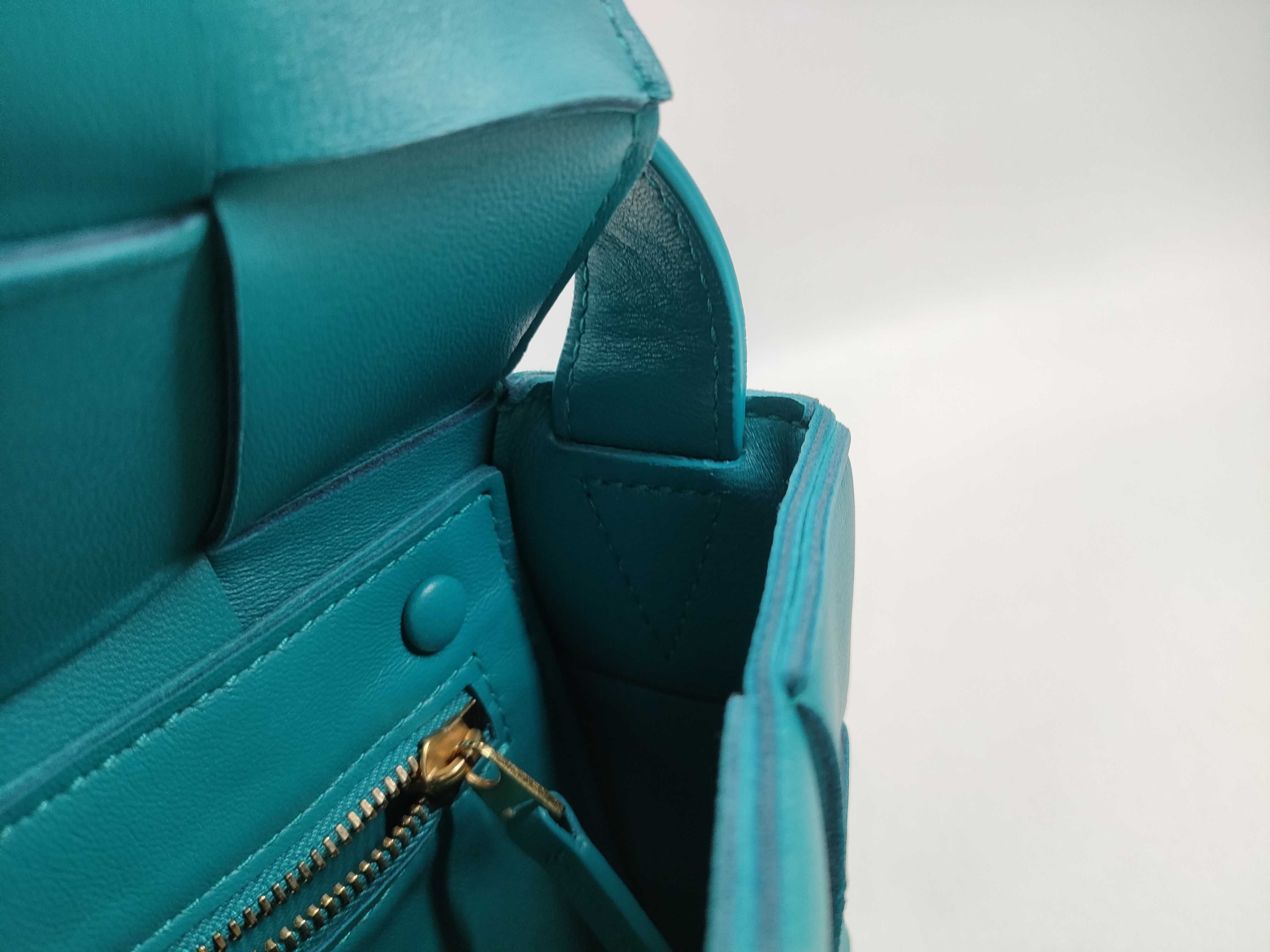 Intrecciato Cassette Shoulder Bag — view 11