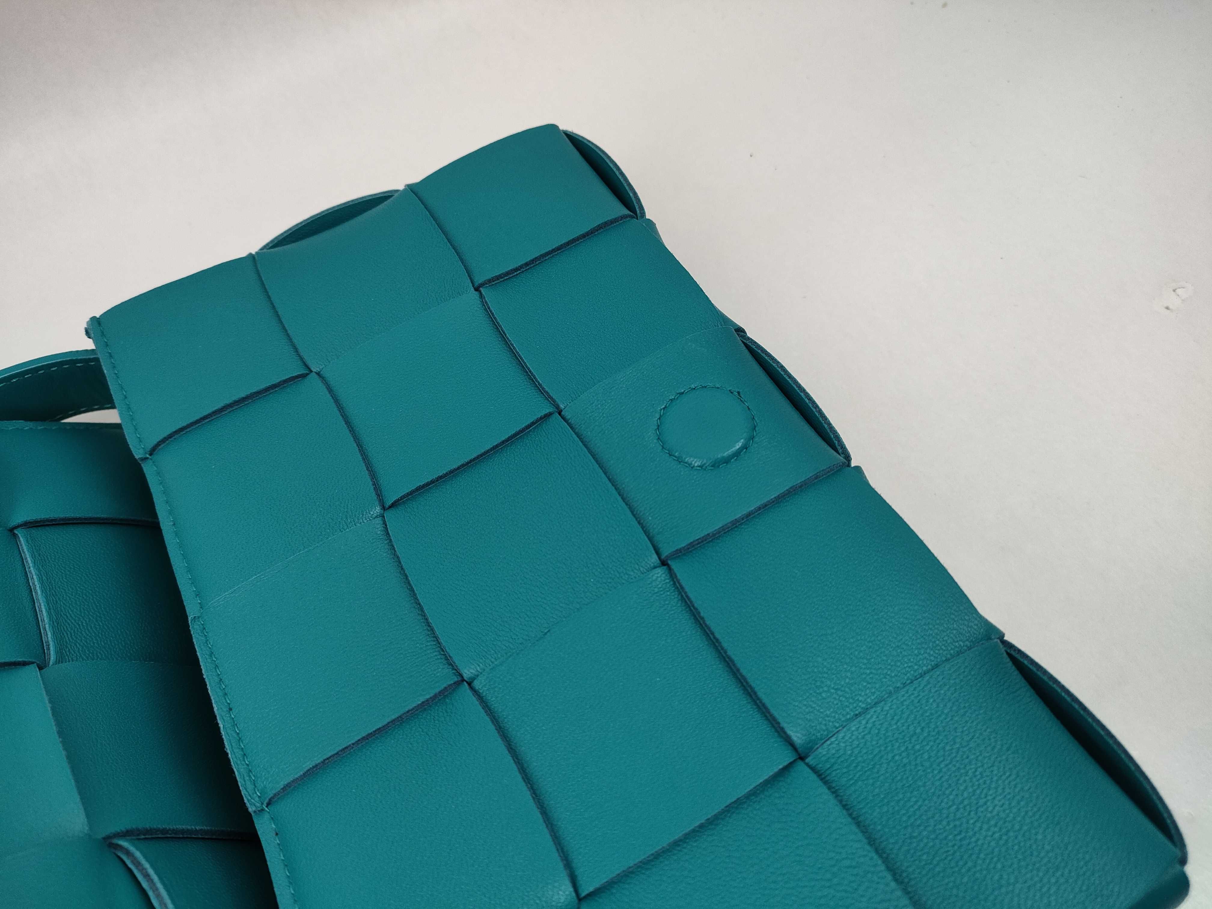 Intrecciato Cassette Shoulder Bag — view 9