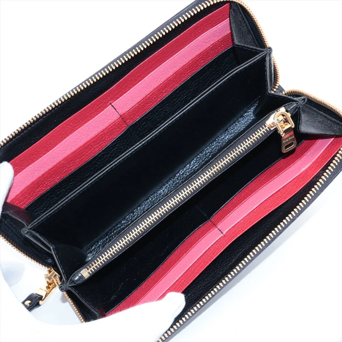 Madras Leather Round Zip Wallet Black — view 3