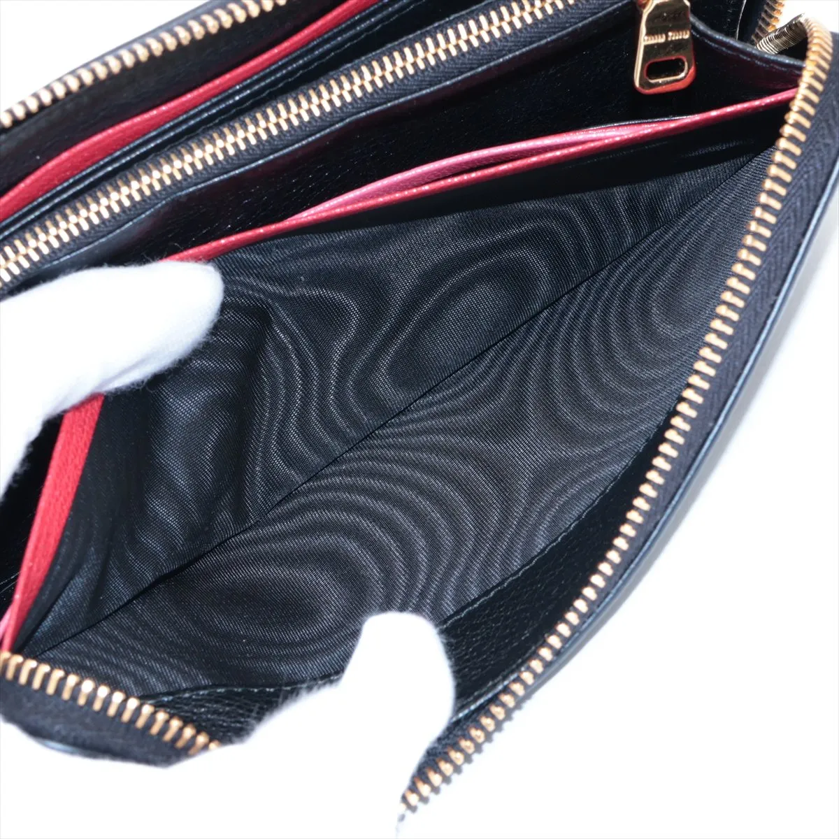 Madras Leather Round Zip Wallet Black — view 9