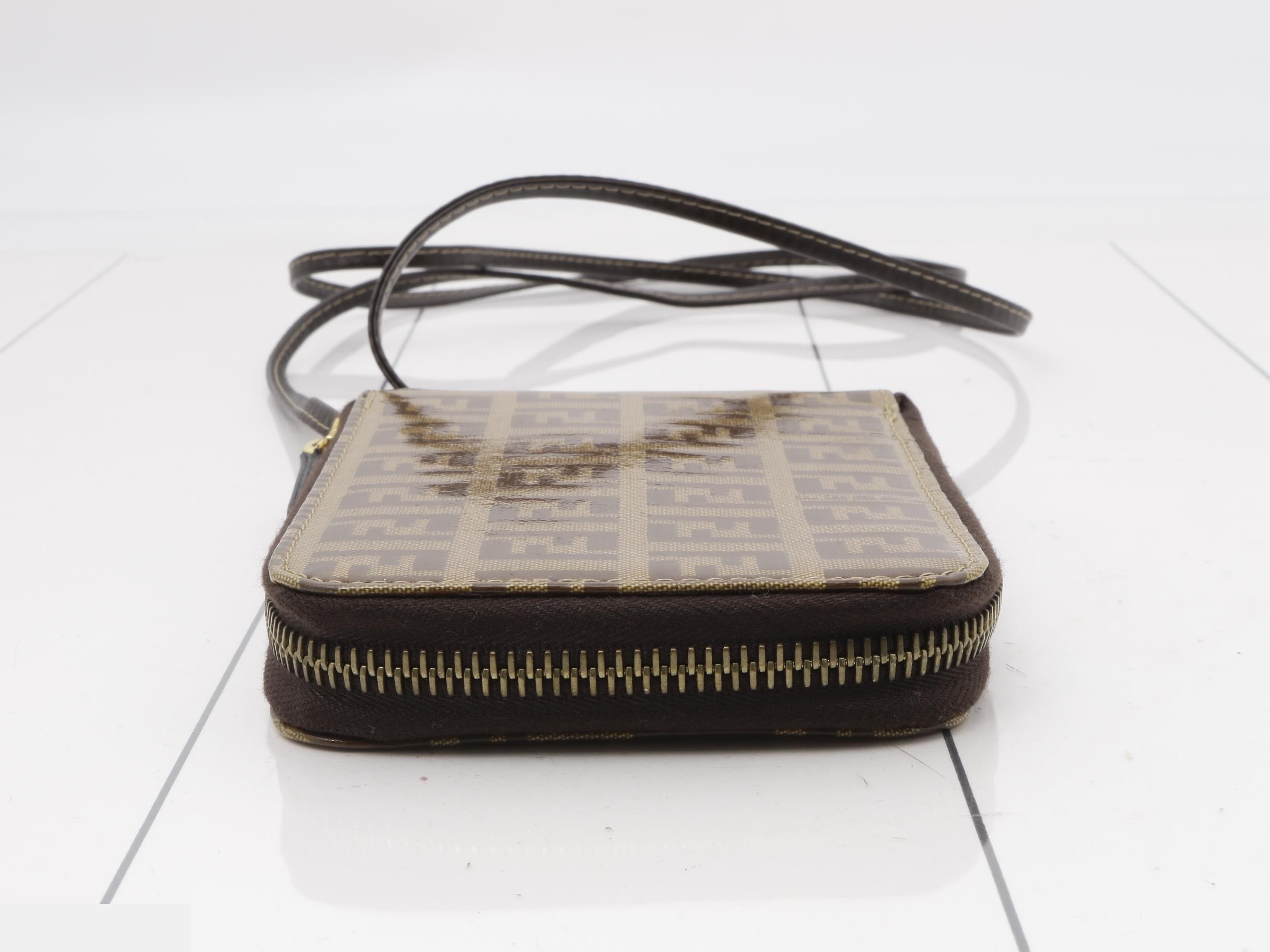 Zucchino Shoulder Wallet — view 3