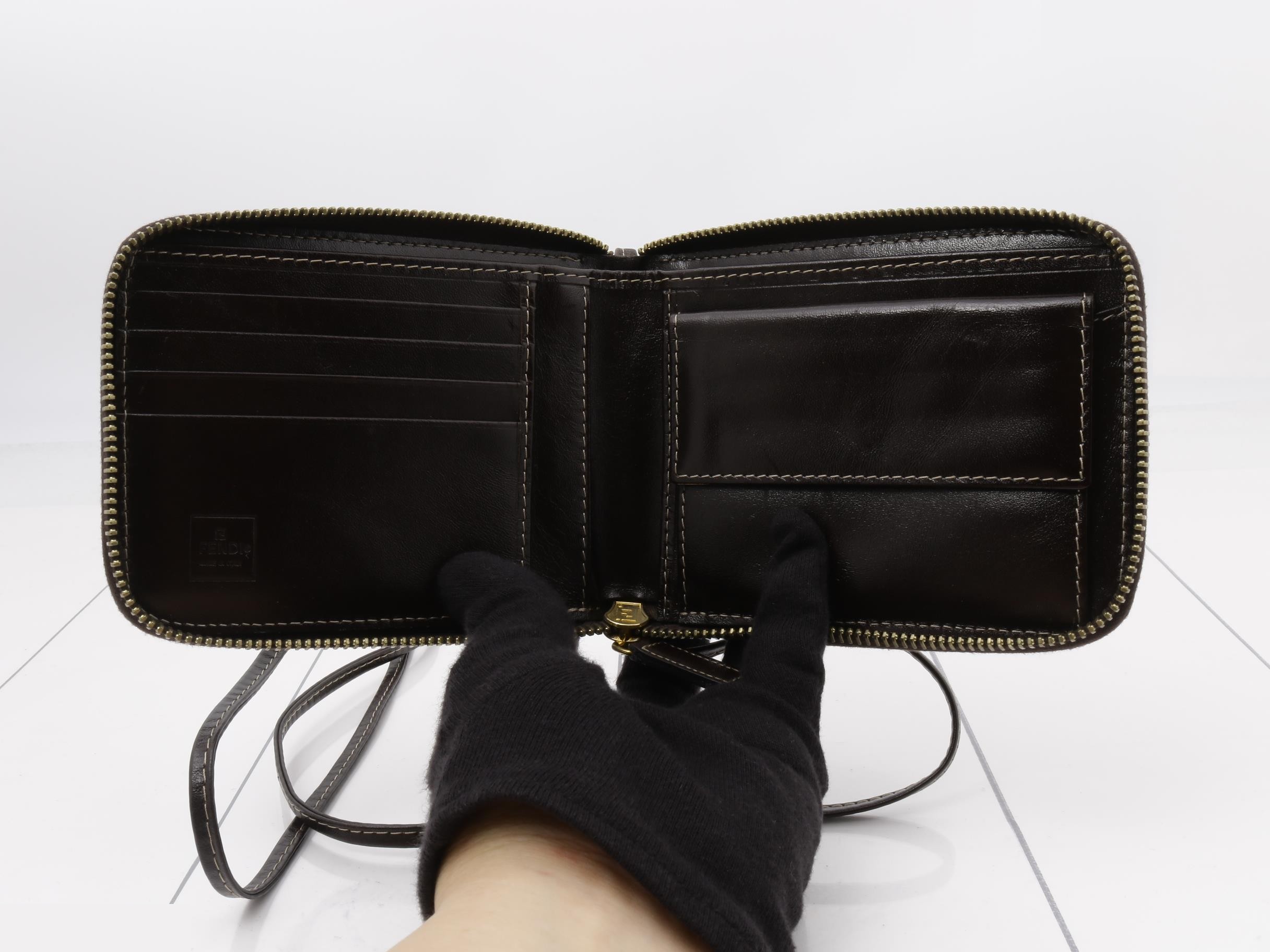 Zucchino Shoulder Wallet — view 4
