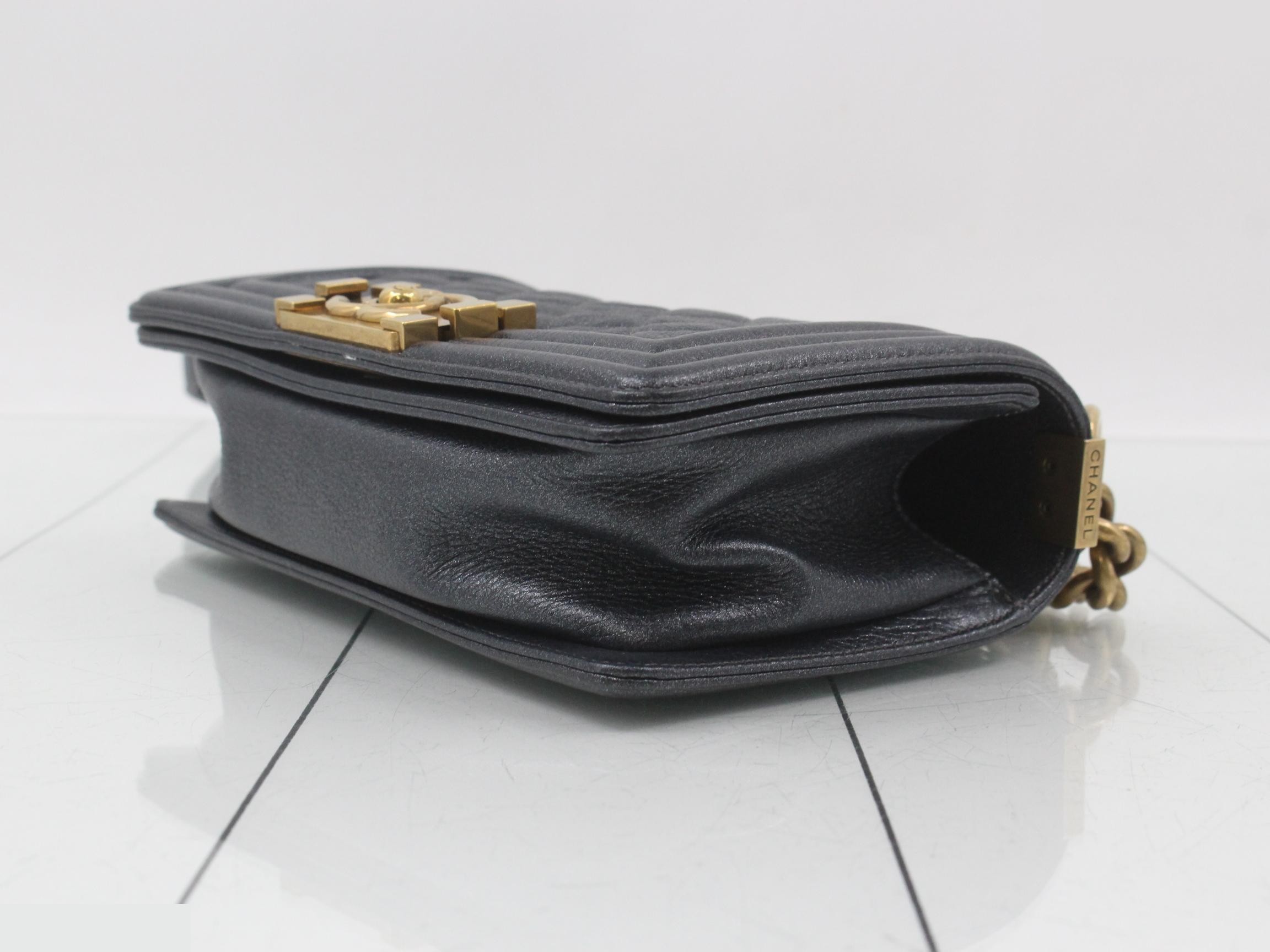 Boy Chanel 20 Leather Chain Shoulder Bag with Gold Hardware, Navy — view 6