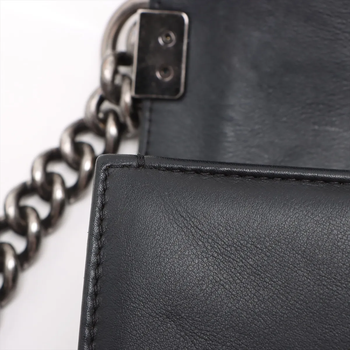 Boy Chanel 25 Lambskin Chain Shoulder Bag Black Gunmetal Hardware A67086 — view 12