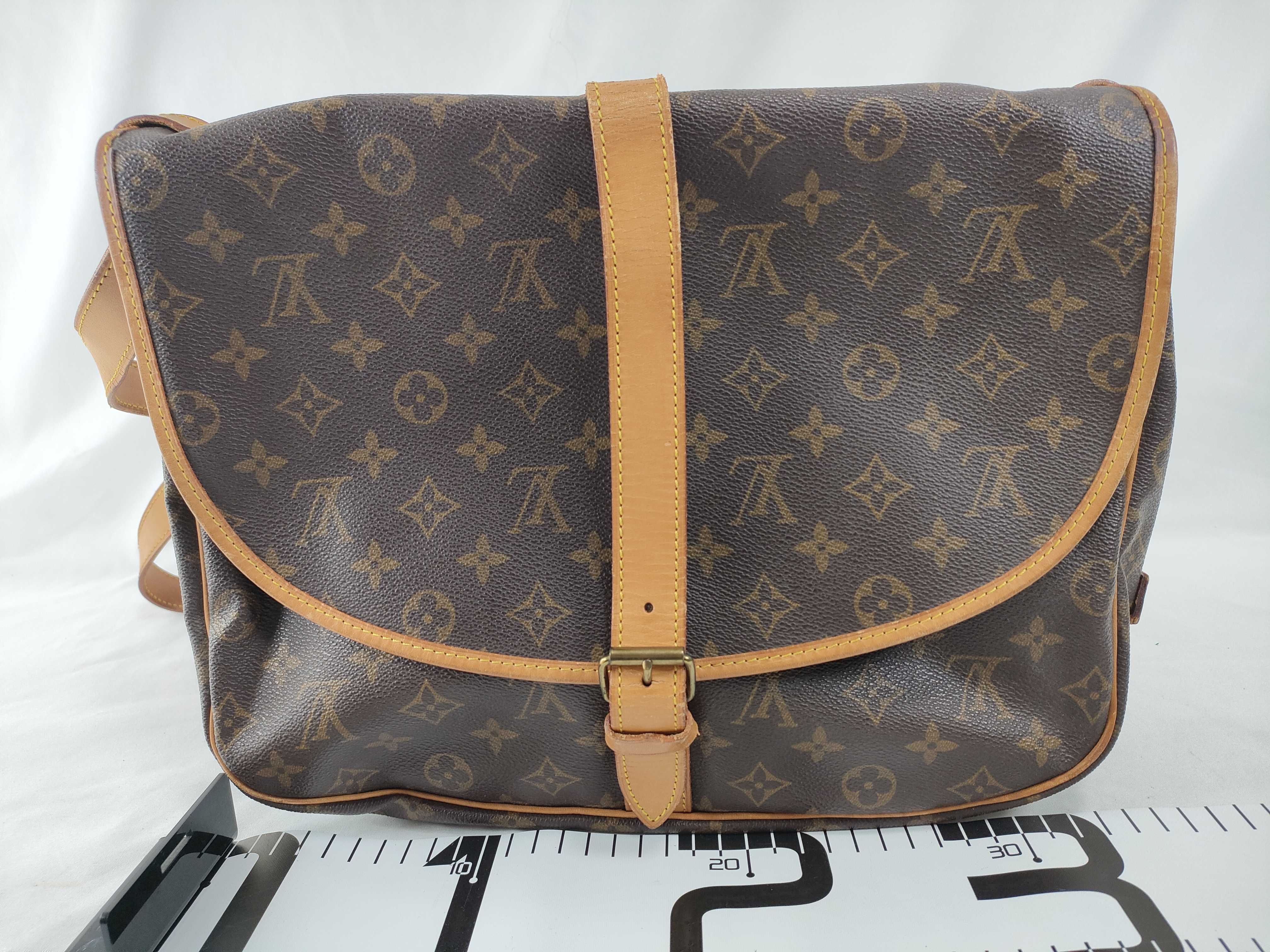 Monogram Saumur 35 Monogram Vuitton Shoulder Bag — view 2