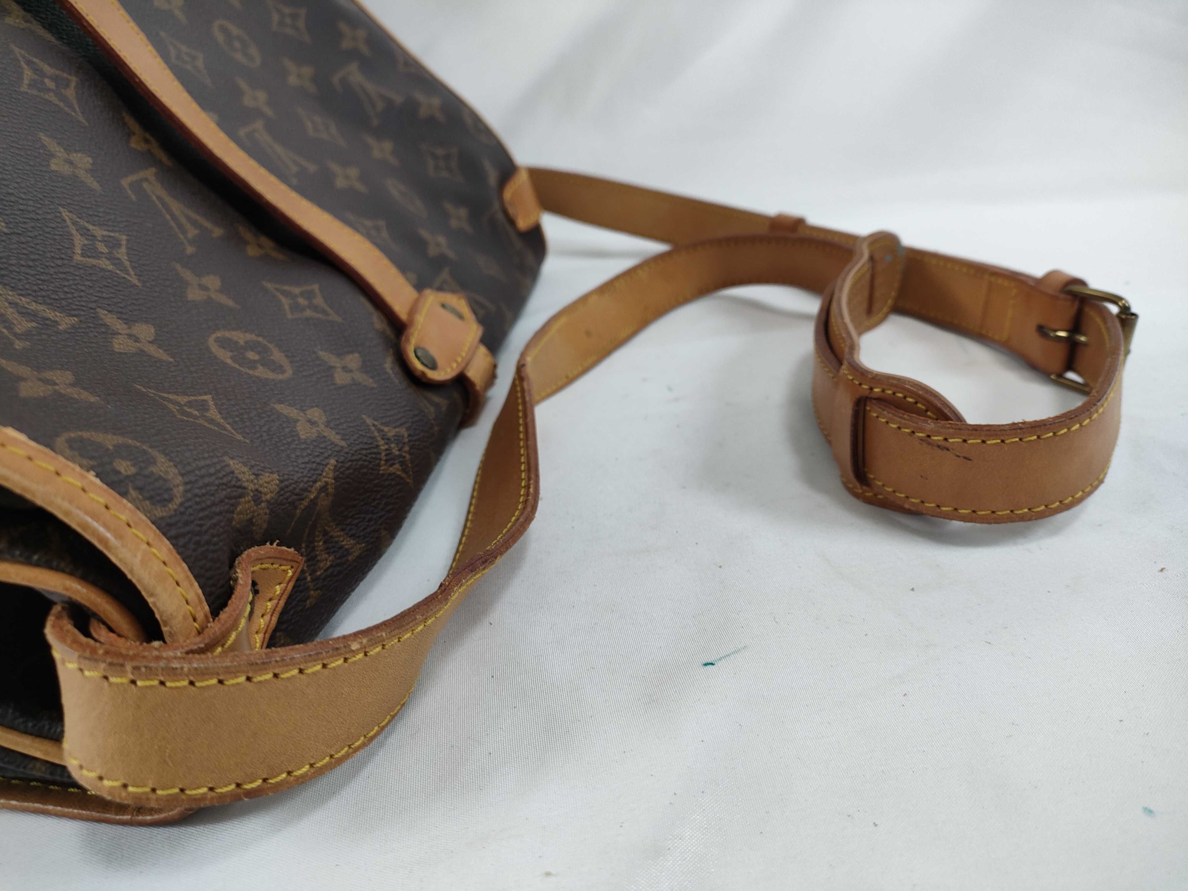 Monogram Saumur 35 Monogram Vuitton Shoulder Bag — view 3