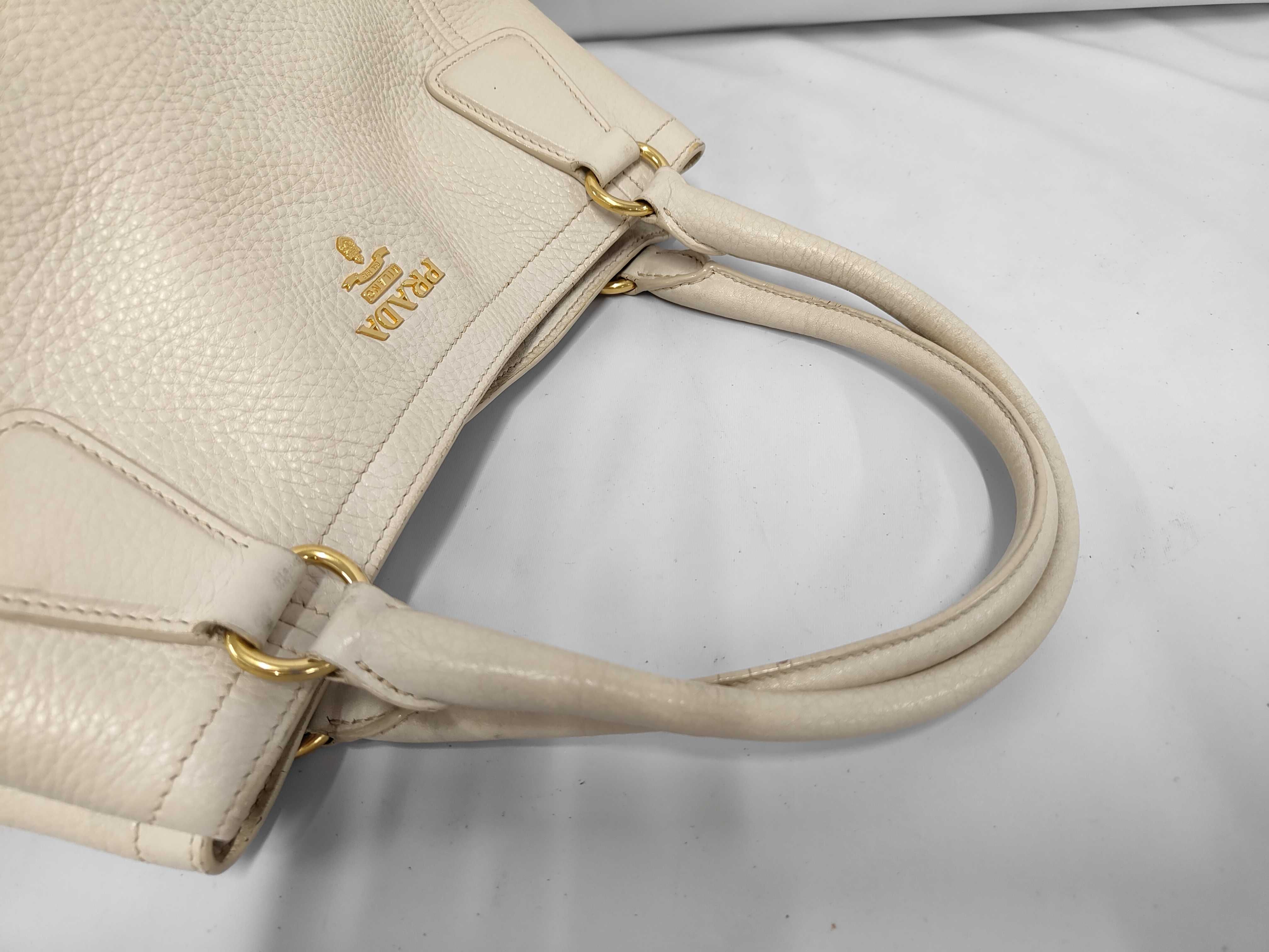 Vitello Daino Leather Handbag — view 5