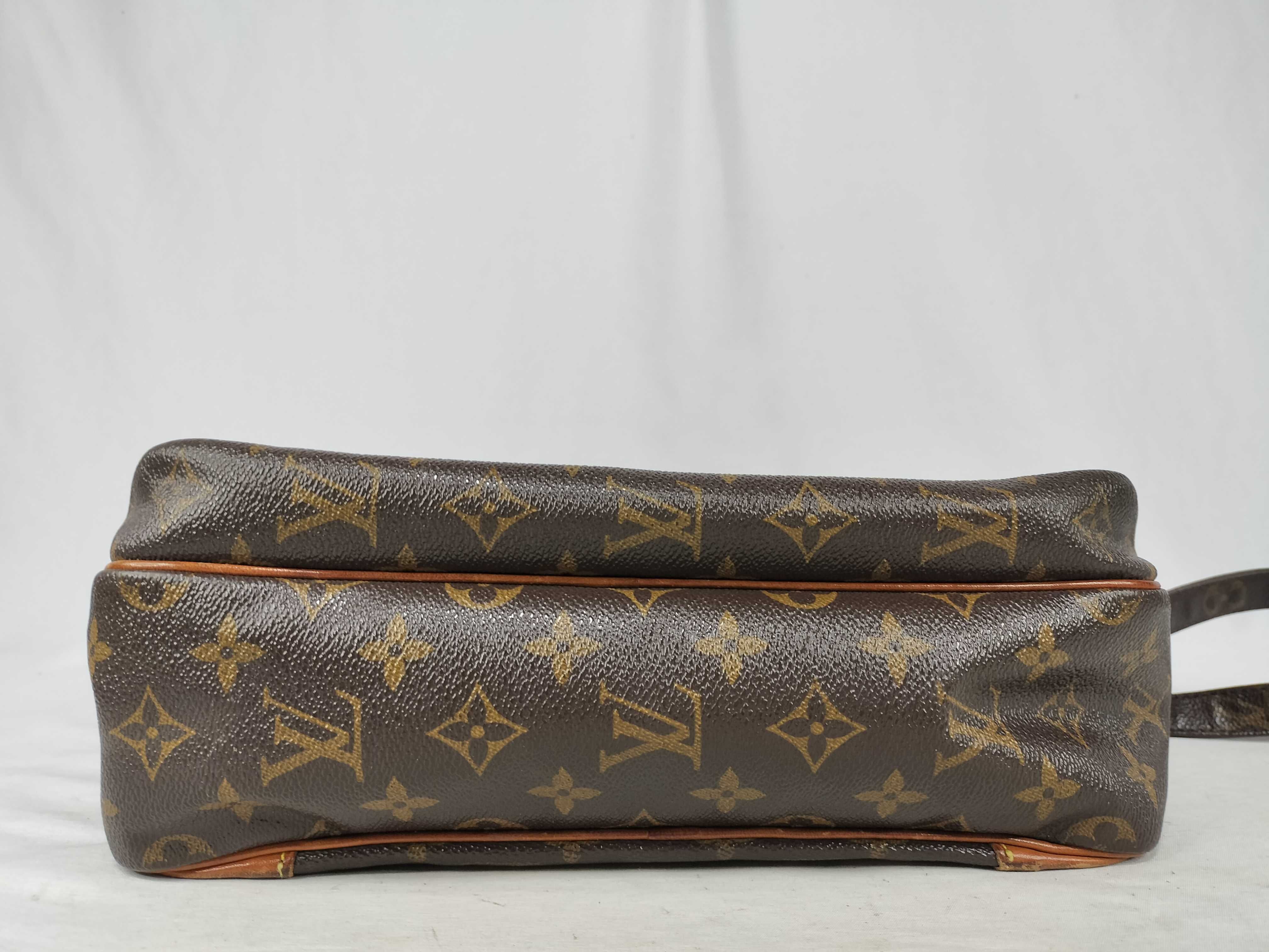 Monogram LV Nile Shoulder Bag — view 8