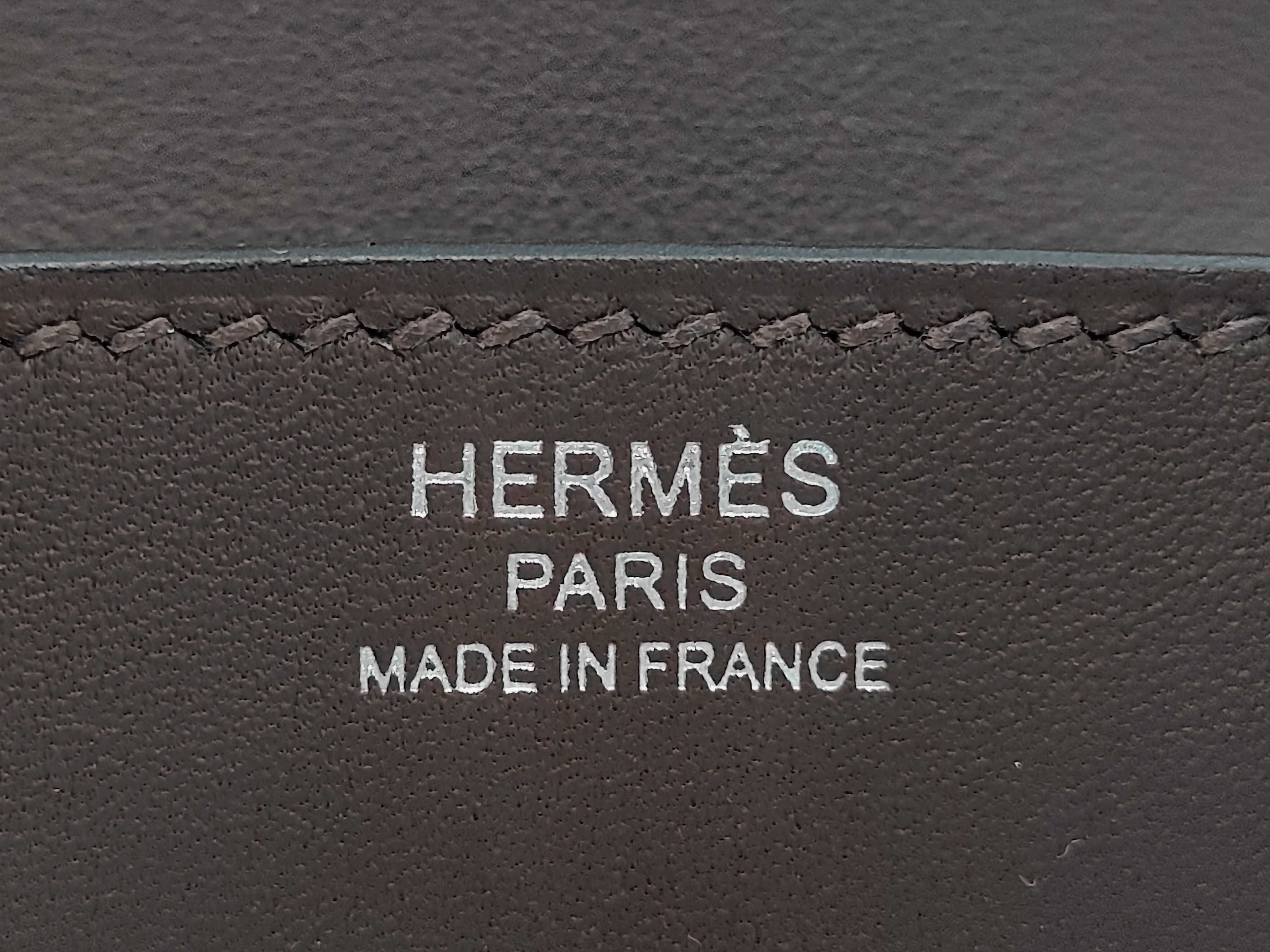 Birkin 25 Toile/Swift Brown Silver Hardware B Engraved Handbag — view 8