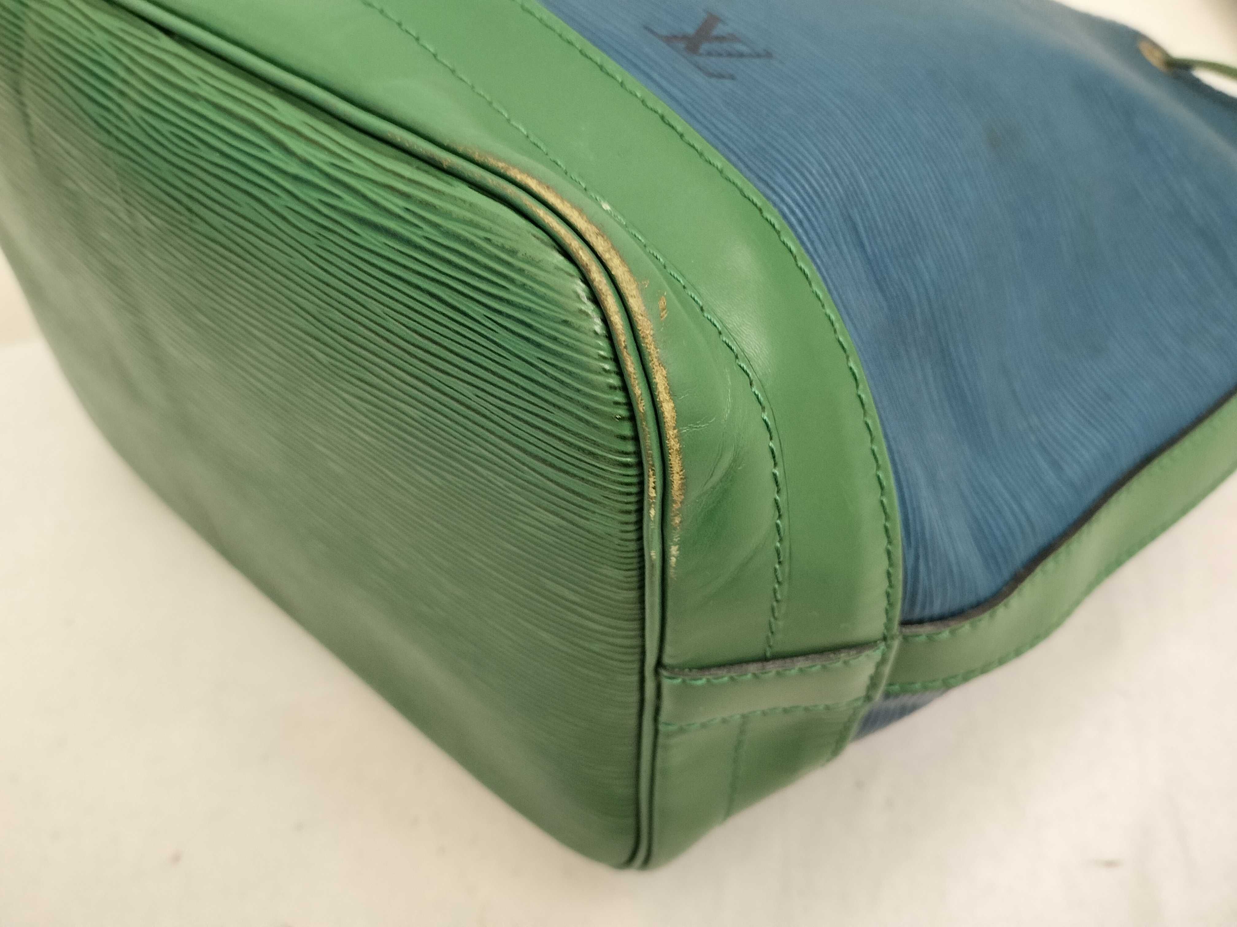 Epi Noe M44044 VI0973 Shoulder Bag — view 6