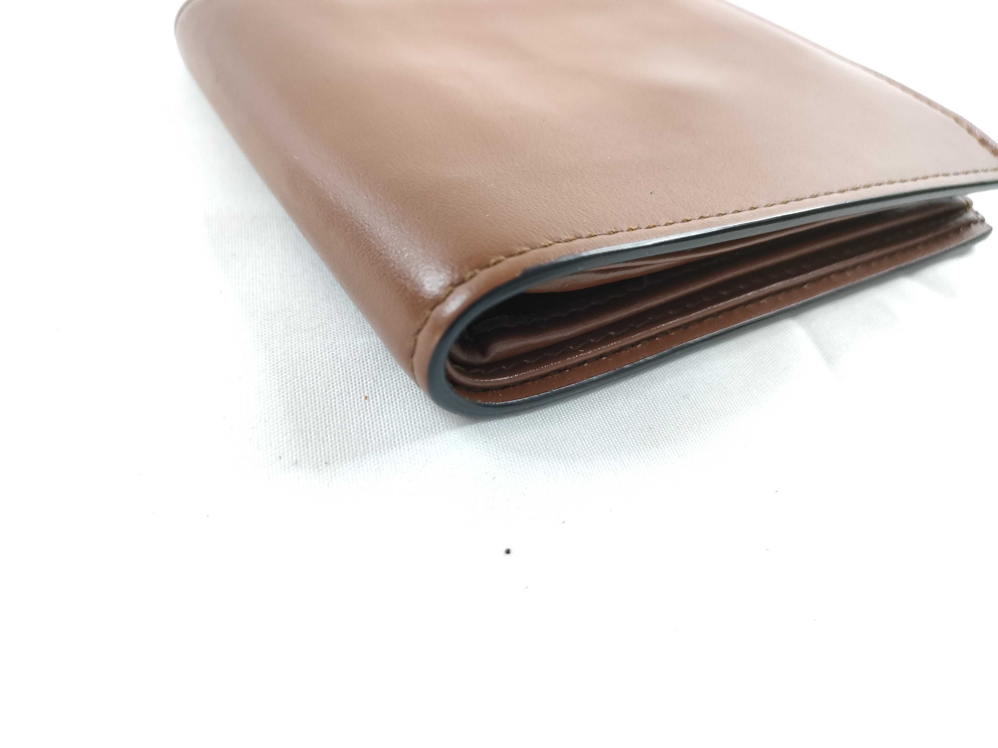 logo wallet — view 3