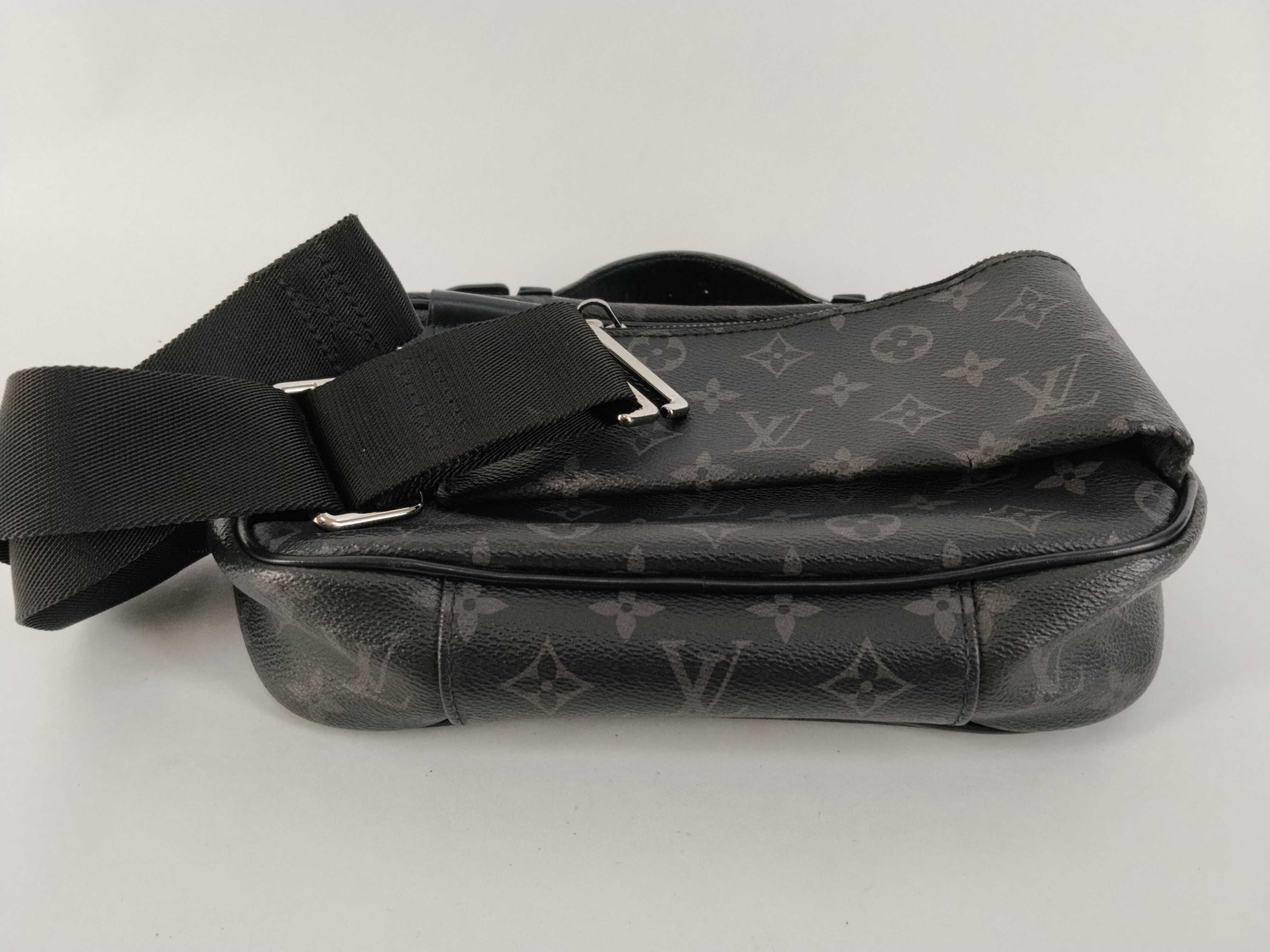 Monogram Empreinte Louis Vuitton Monogram Eclipse Bum Bag M42906 Shoulder Bag — view 4