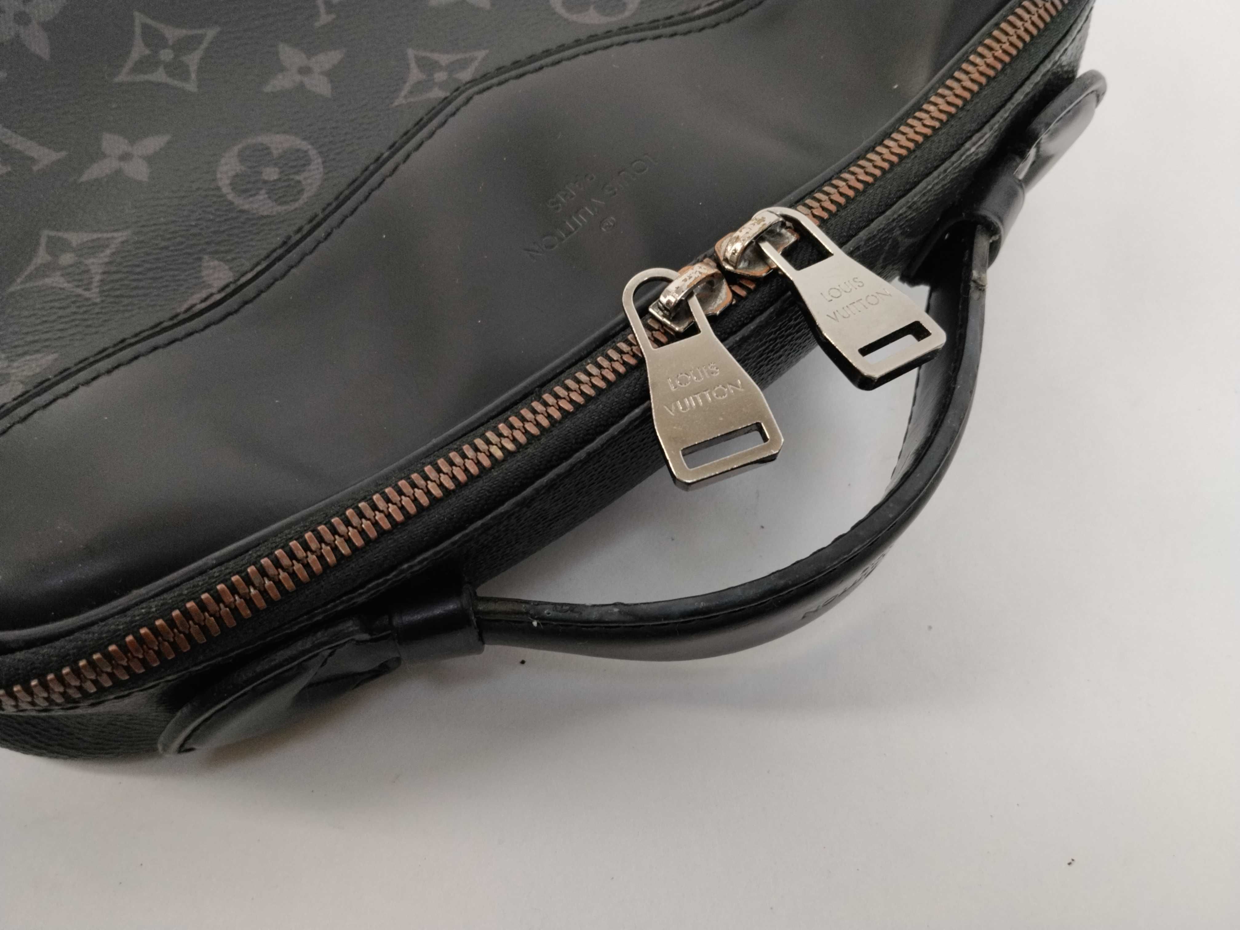 Monogram Empreinte Louis Vuitton Monogram Eclipse Bum Bag M42906 Shoulder Bag — view 5