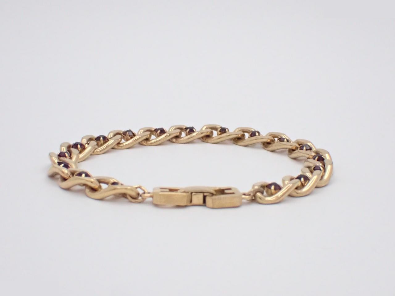 Other items: Precious metal bracelets and bangles (metal), wrist circumference approximately 18cm. — view 2