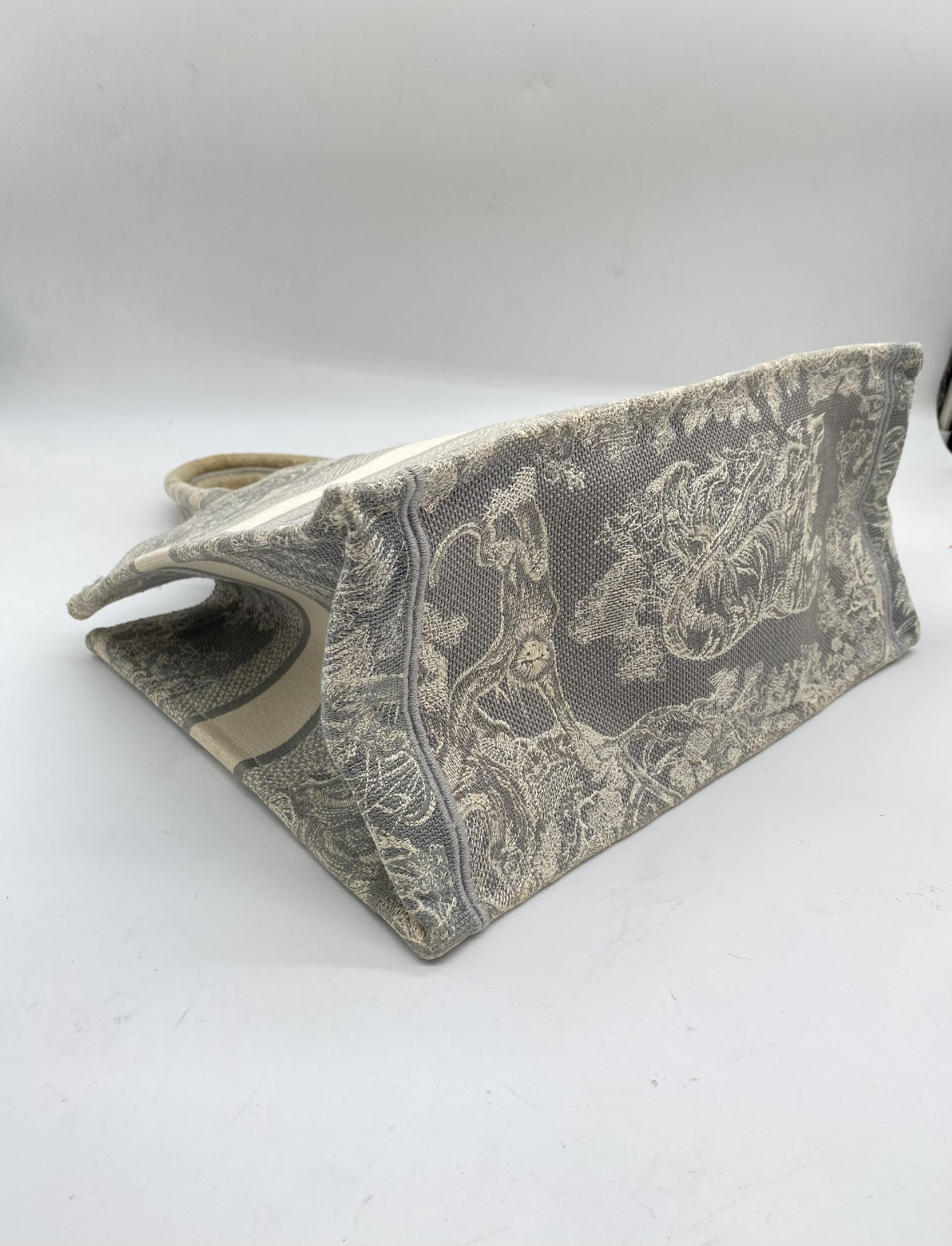Book Tote Medium (IC chip detected) Tote bag — view 4