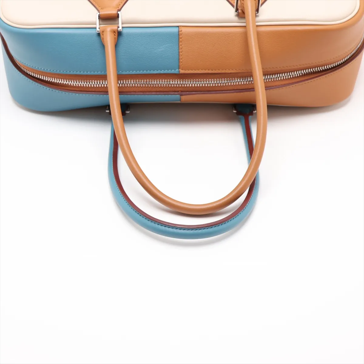 [Individually packaged] Hermes Plume 32, Veau Swift leather, Craie x Blue Jean x Natural Sable x Cassis, Silver hardware R: 2014 — view 5