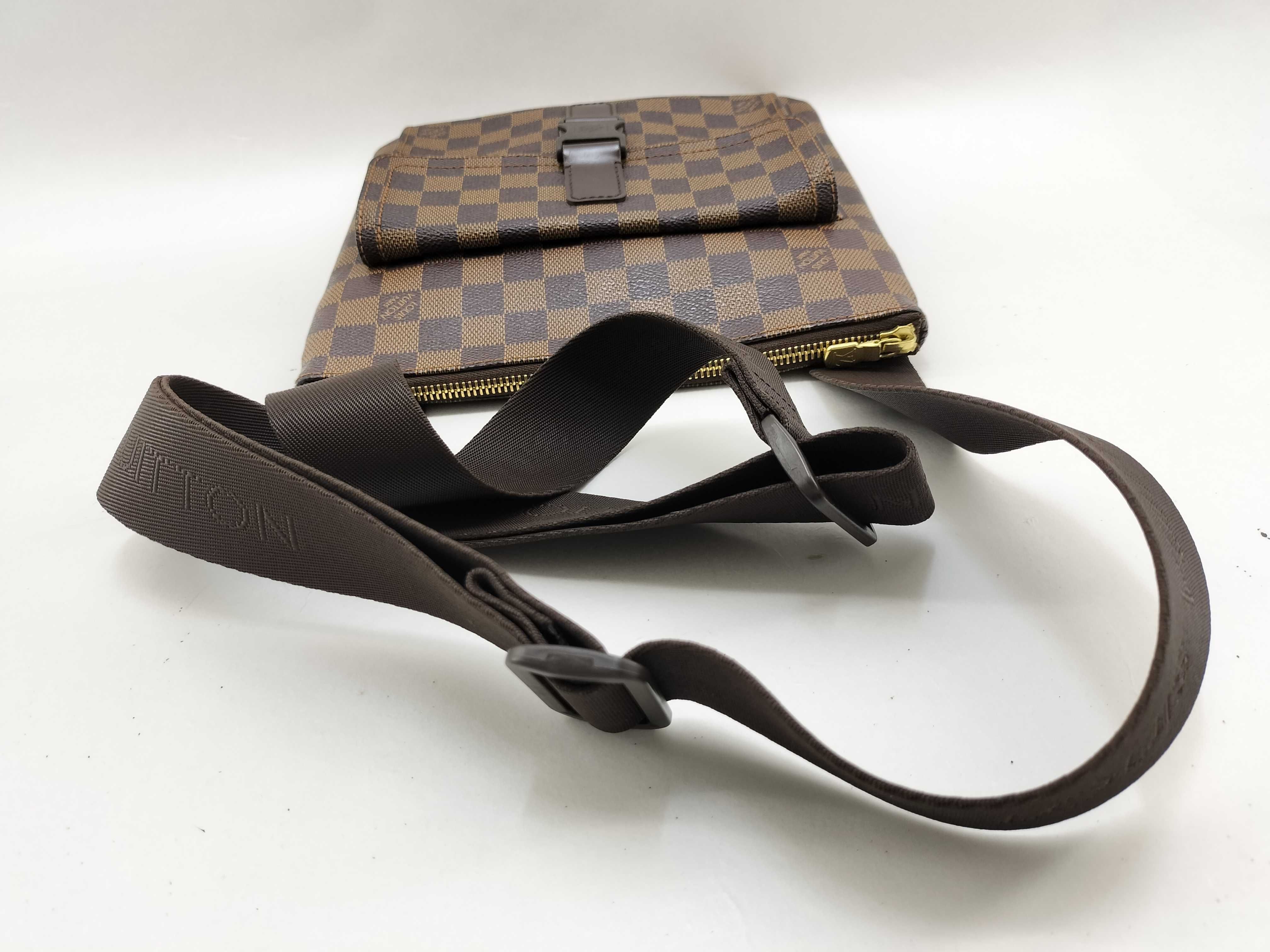 Damier Pochette Melville Damier Shoulder Bag — view 9