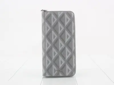 Diamond Round Zip - Unused
