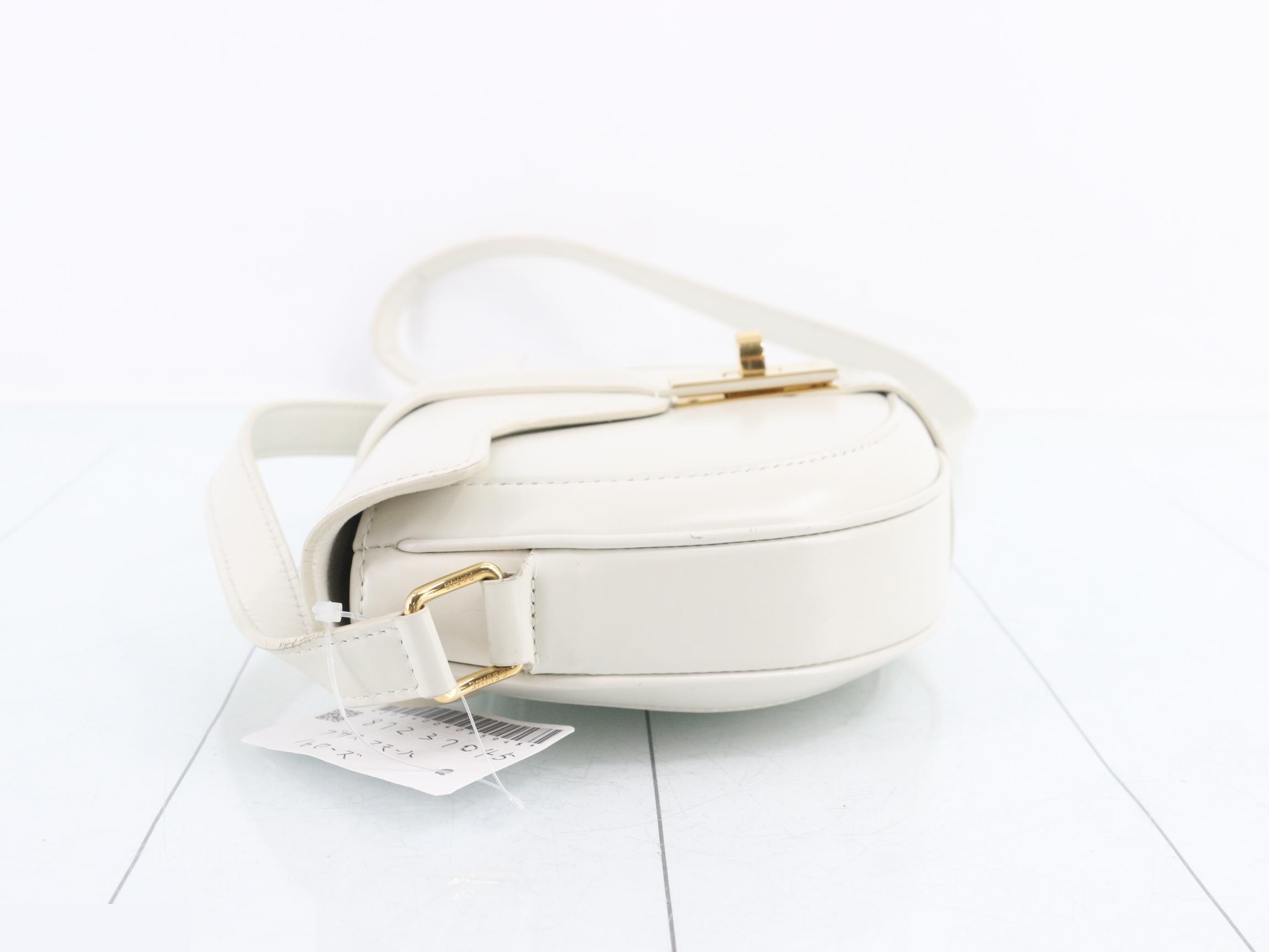 Buzas Small 16-Case Leather Shoulder Bag — view 4