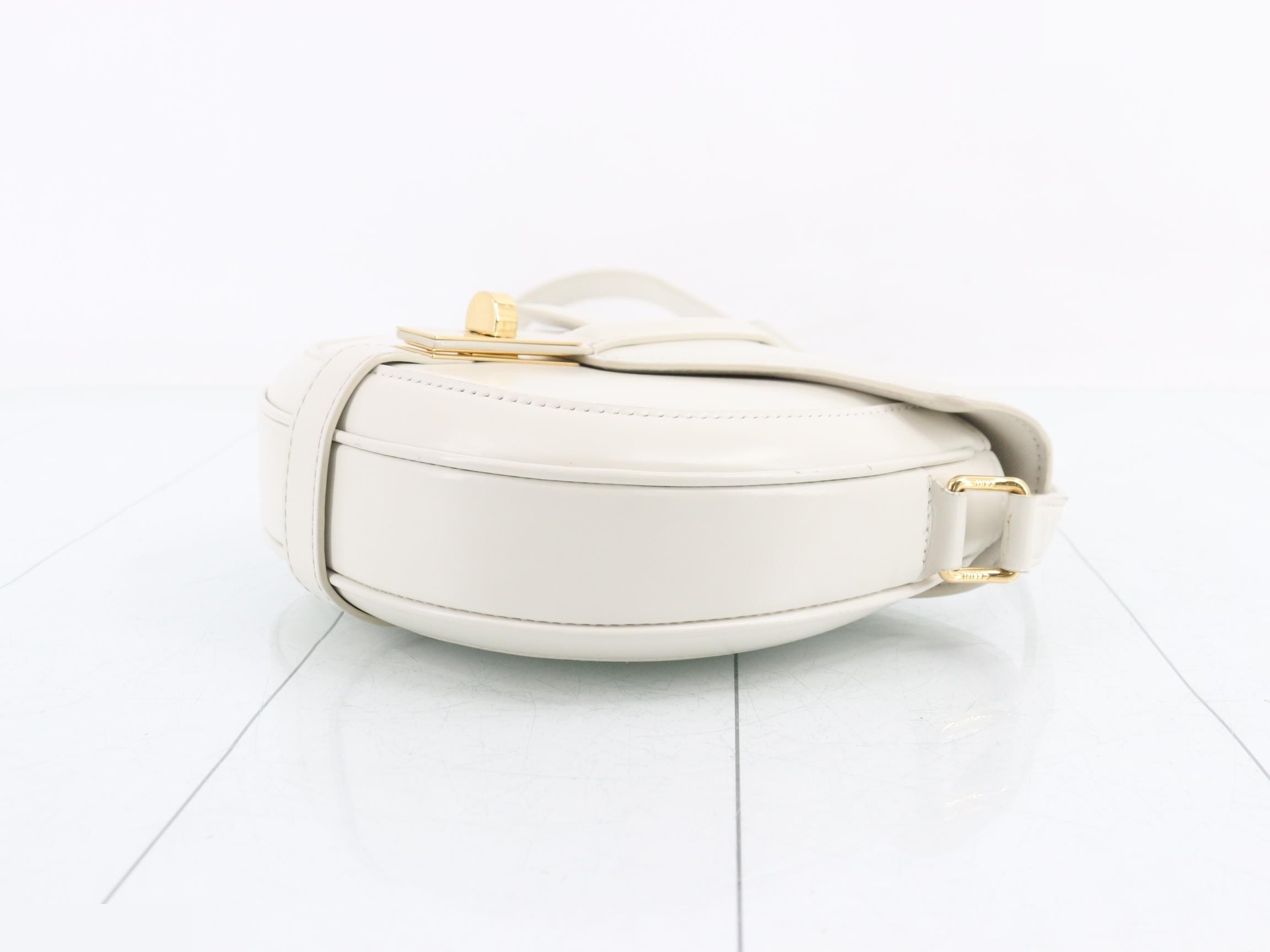 Buzas Small 16-Case Leather Shoulder Bag — view 6