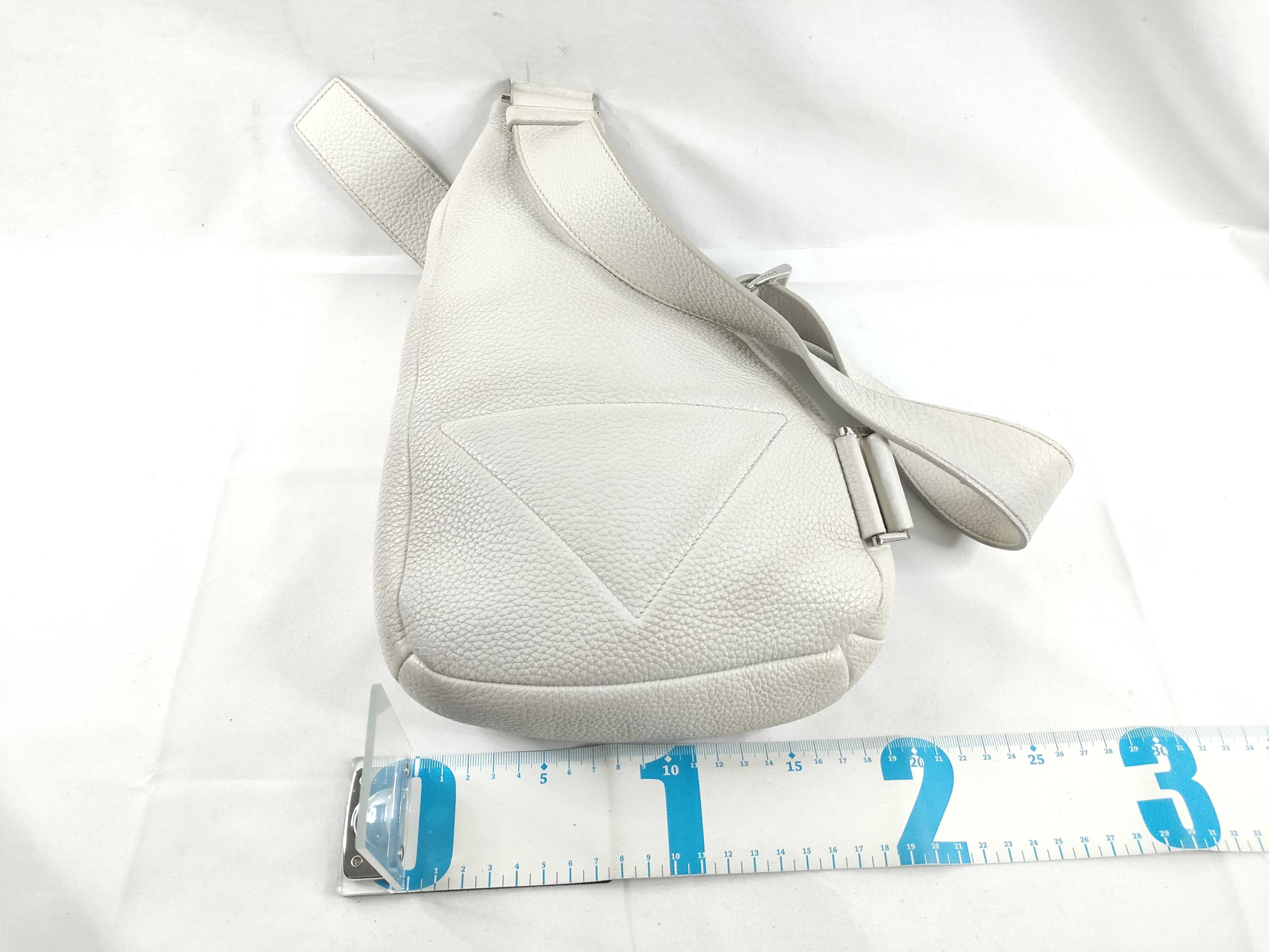 Vitello Daino Body Bag 2VZ098 White Bag — view 2