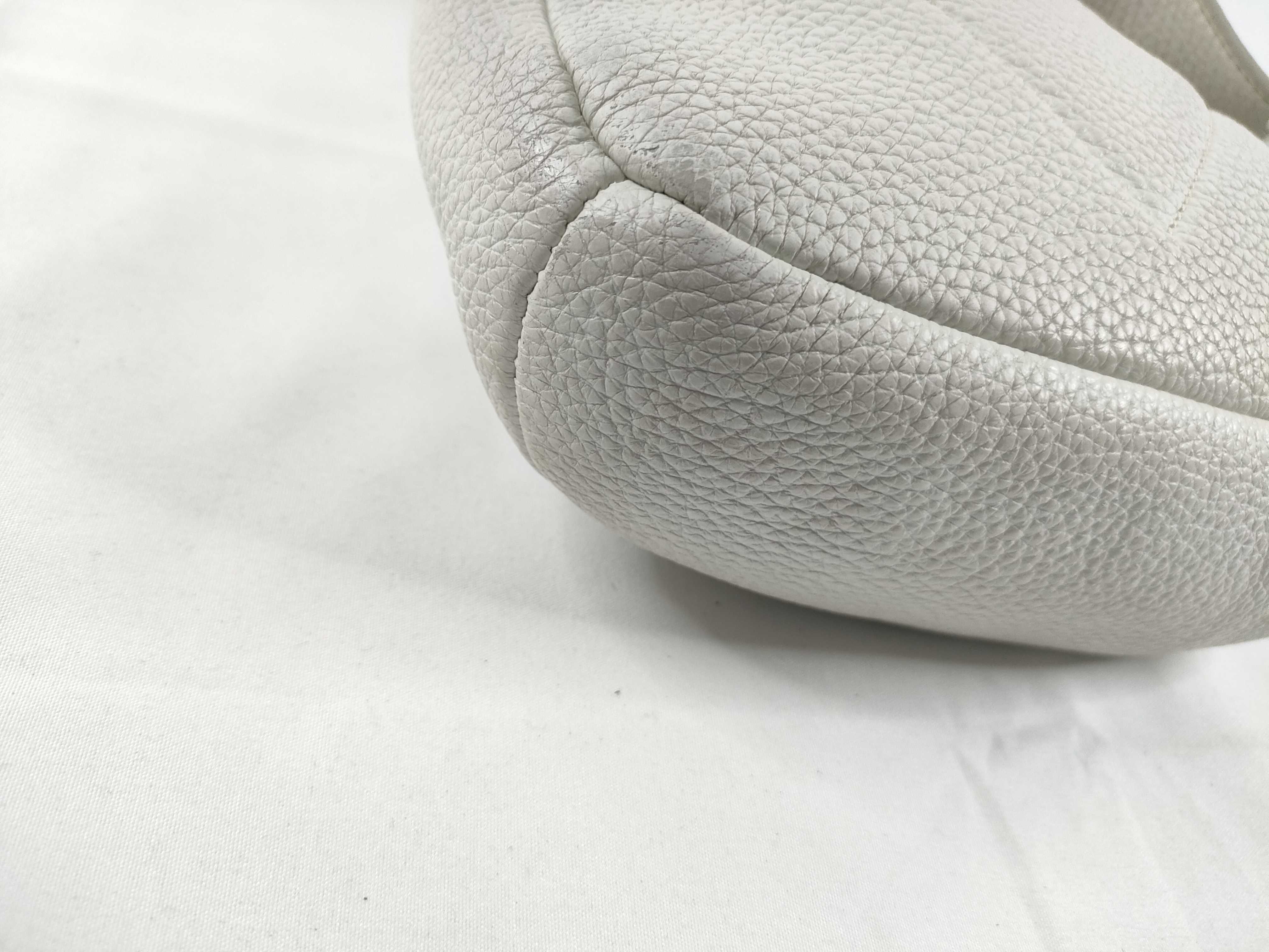 Vitello Daino Body Bag 2VZ098 White Bag — view 3