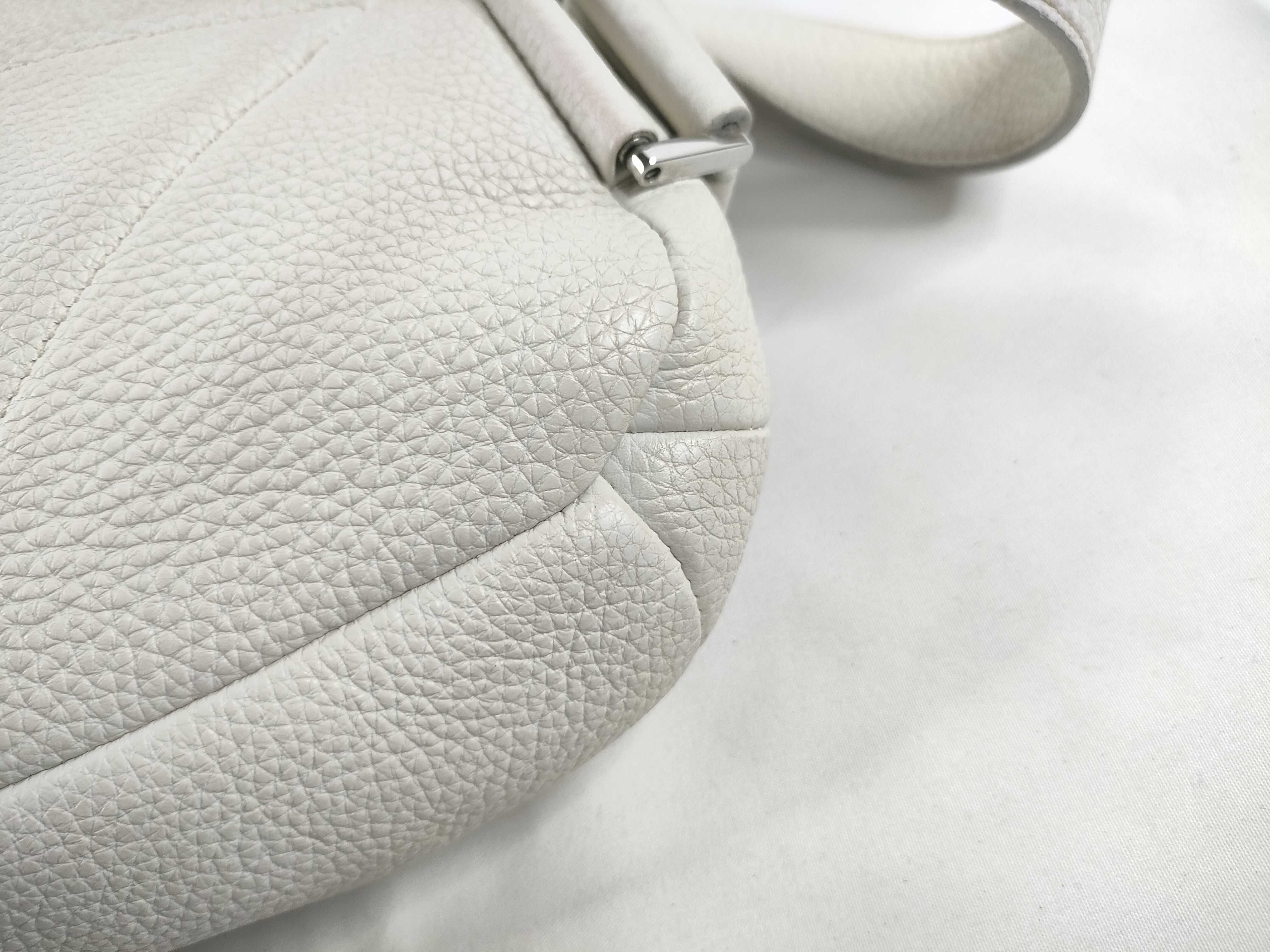 Vitello Daino Body Bag 2VZ098 White Bag — view 5