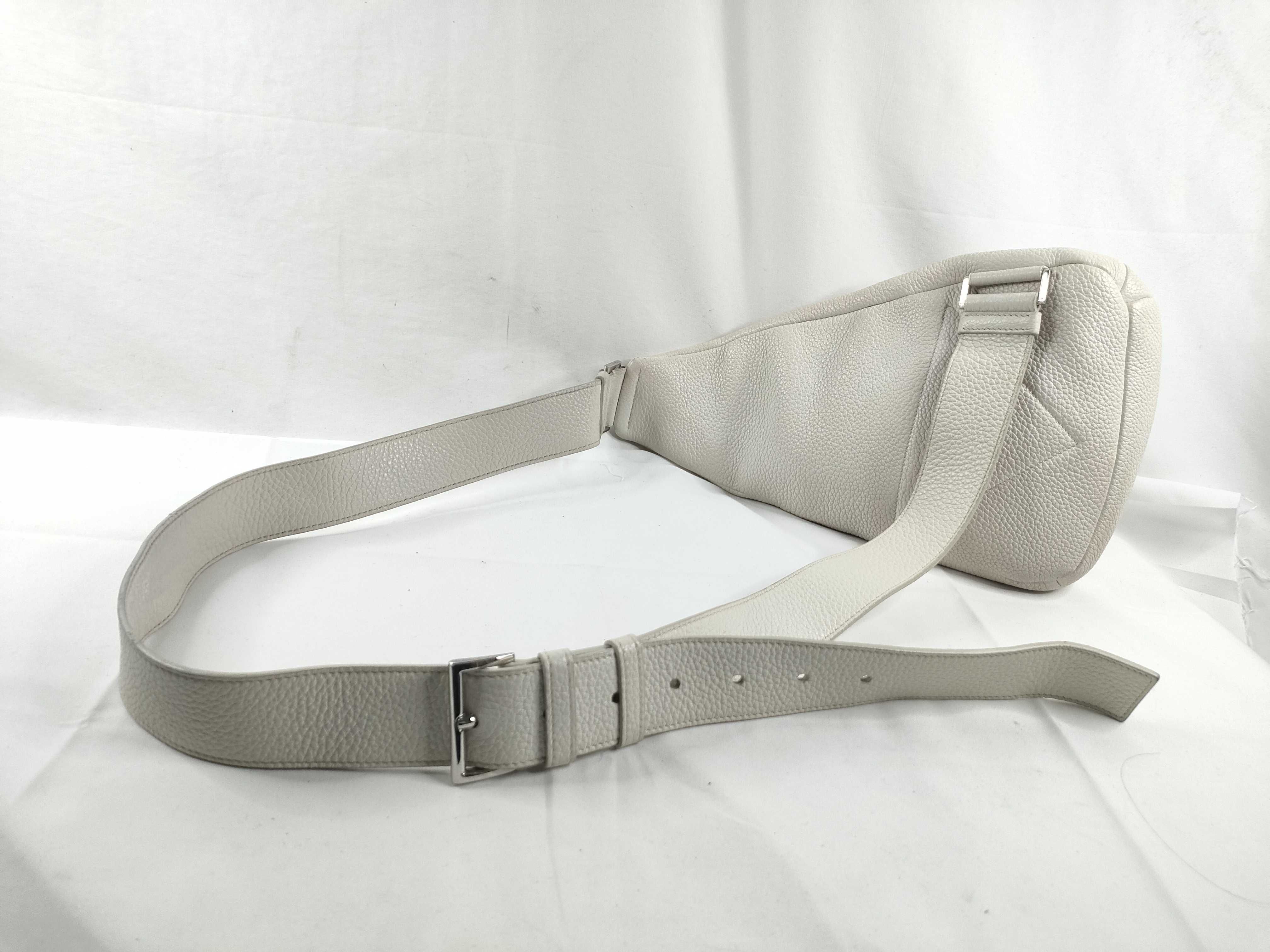 Vitello Daino Body Bag 2VZ098 White Bag — view 6