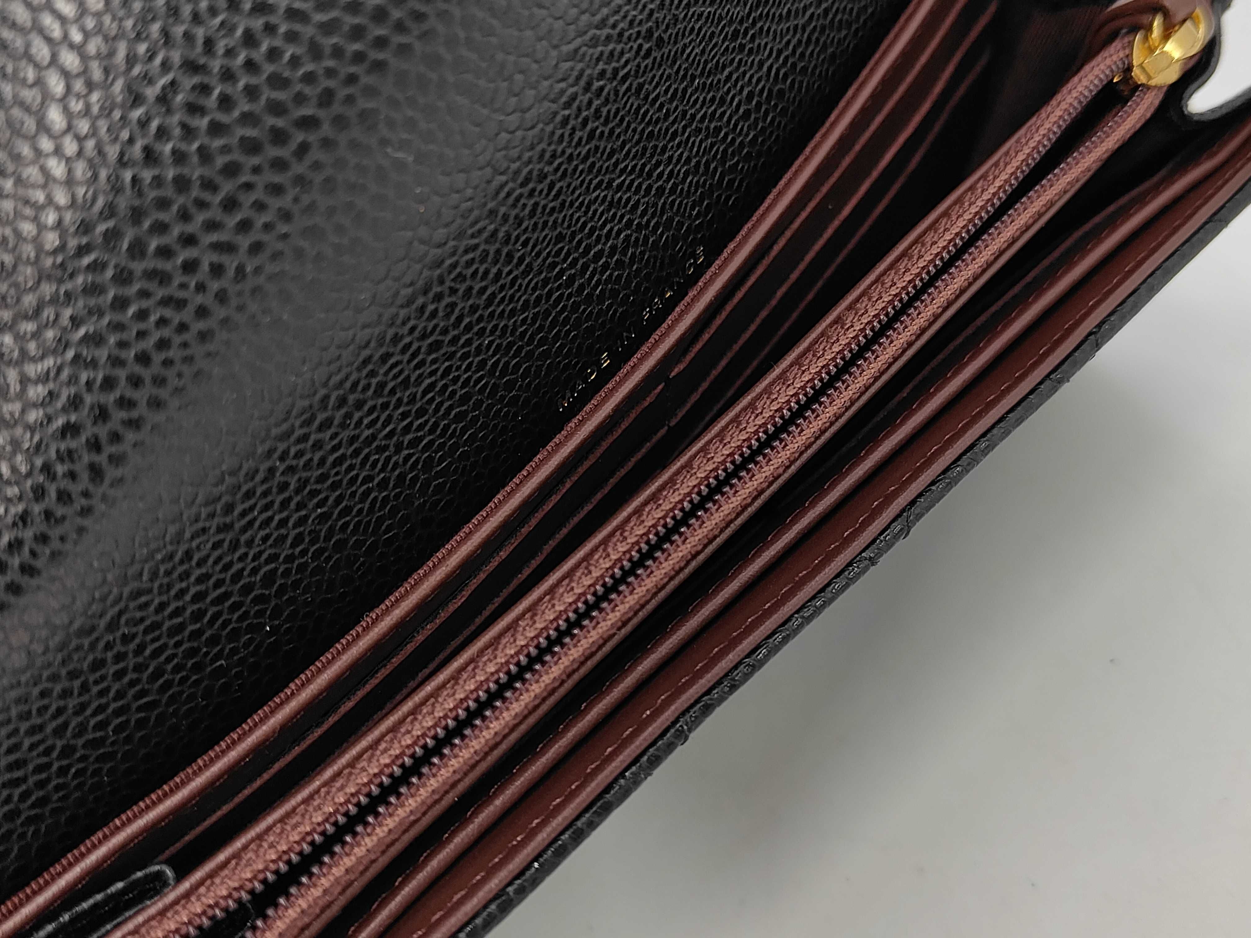 CLASSIC FLAP Long Wallet Black x Gold Quilted Caviaskin No. 27 No Card Wallet — view 4