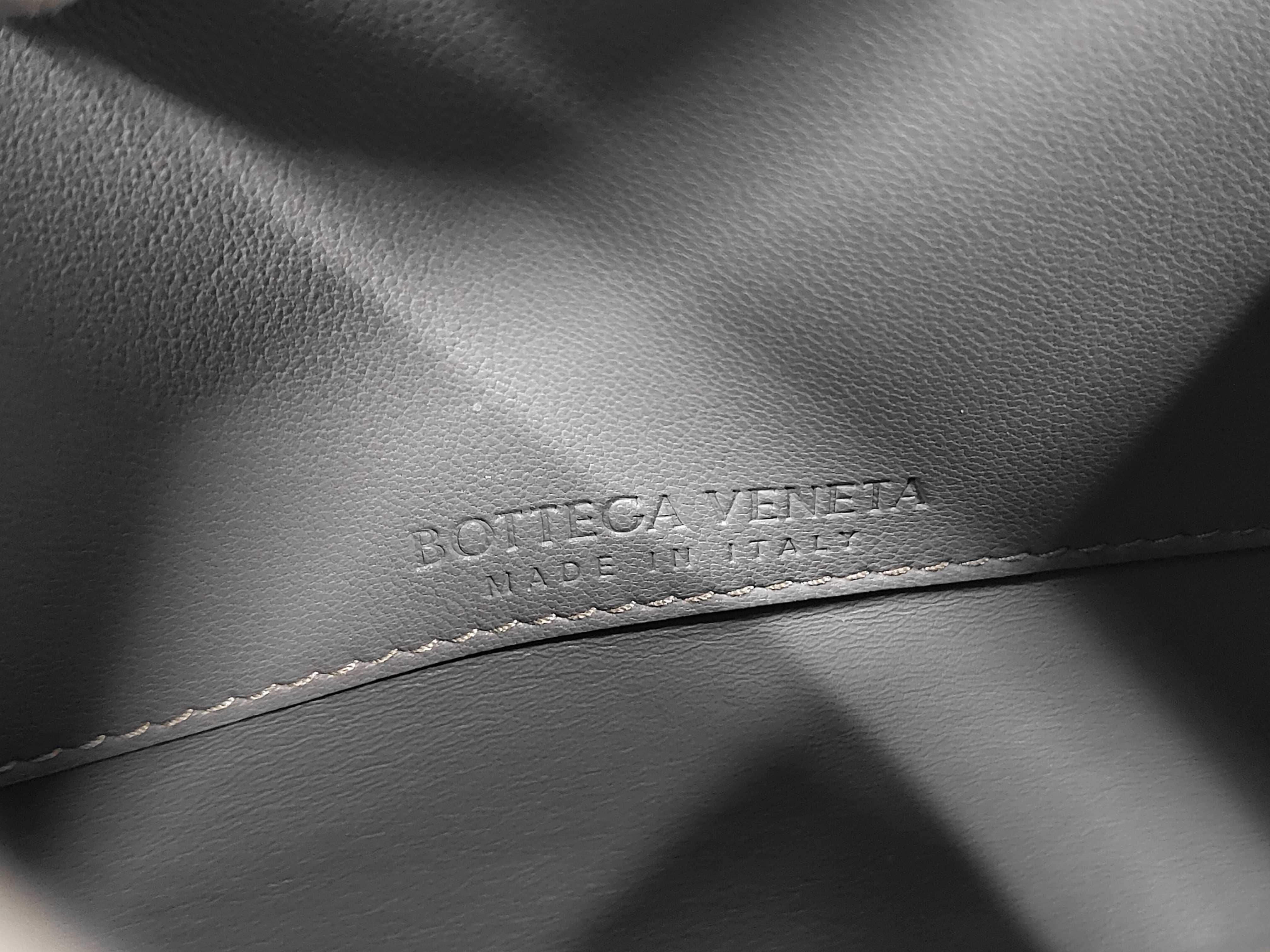 Mount Chain Shoulder Bag, Gray — view 11