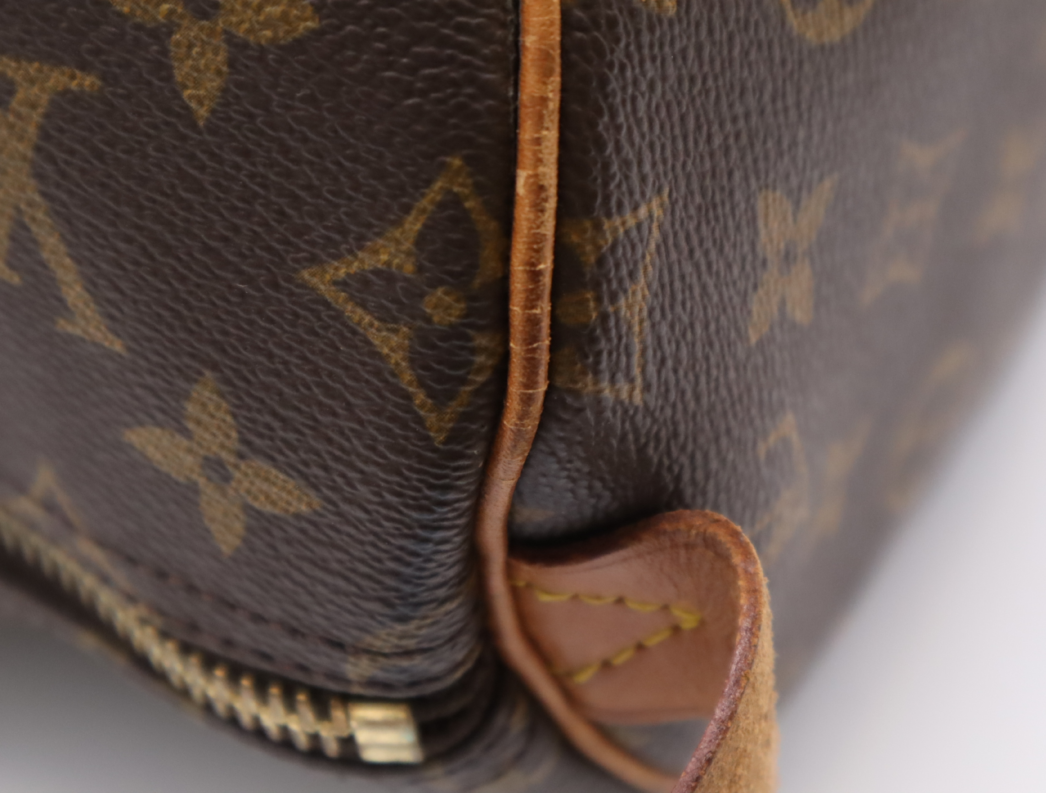 M41424 Monogram Keepall 55 Boston Bag — view 11