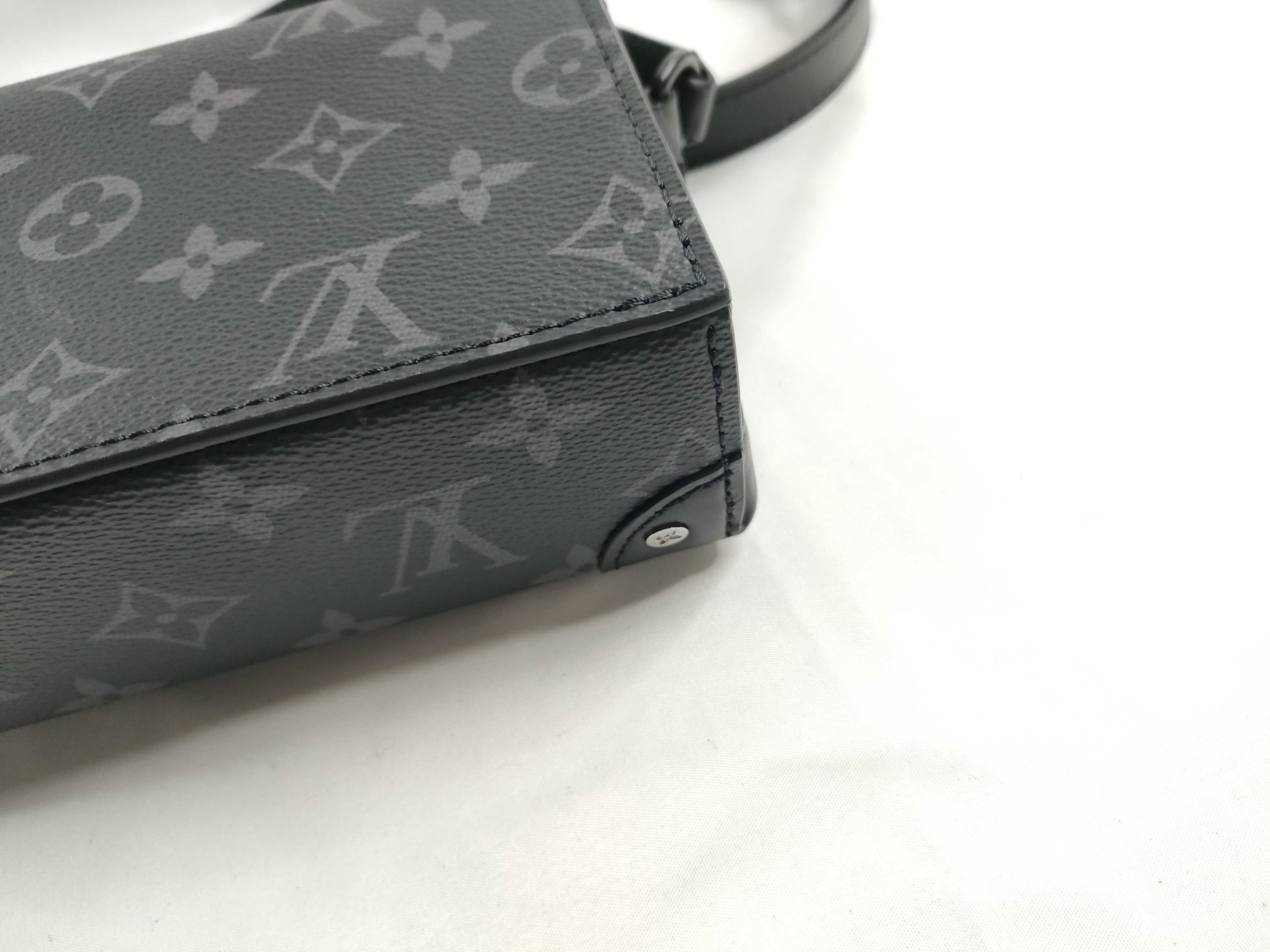 Monogram Eclipse Steamer Wearable Wallet M81783 with strap, shoulder bag — view 5
