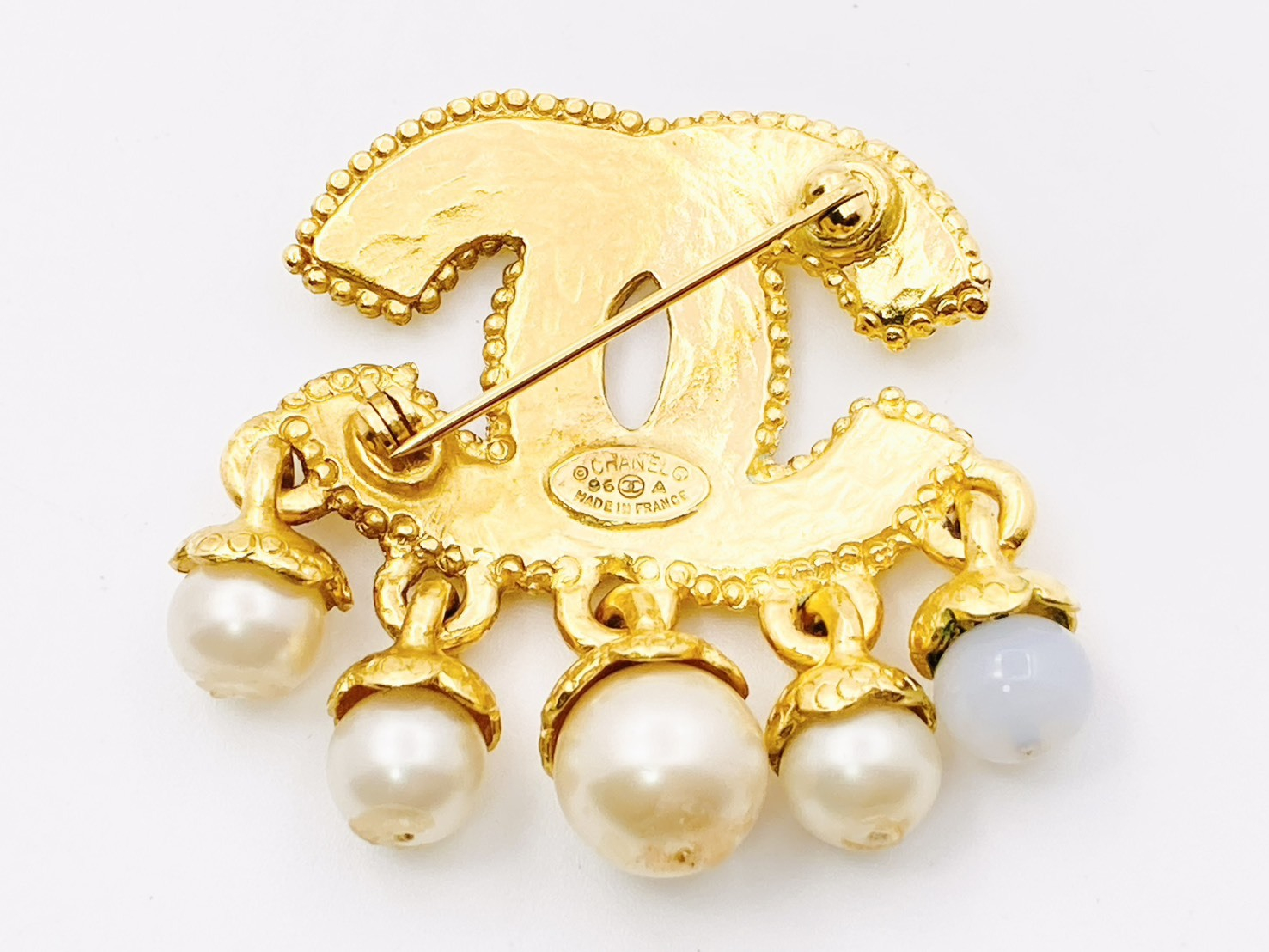 Coco Mark Faux Pearl Brooch 96A Gold Brooch — view 2