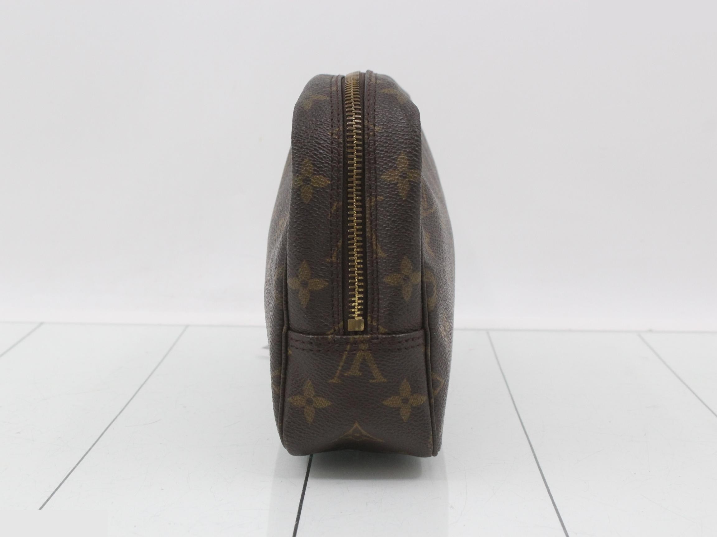 LV Monogram Troussard Toilette 23 — view 3