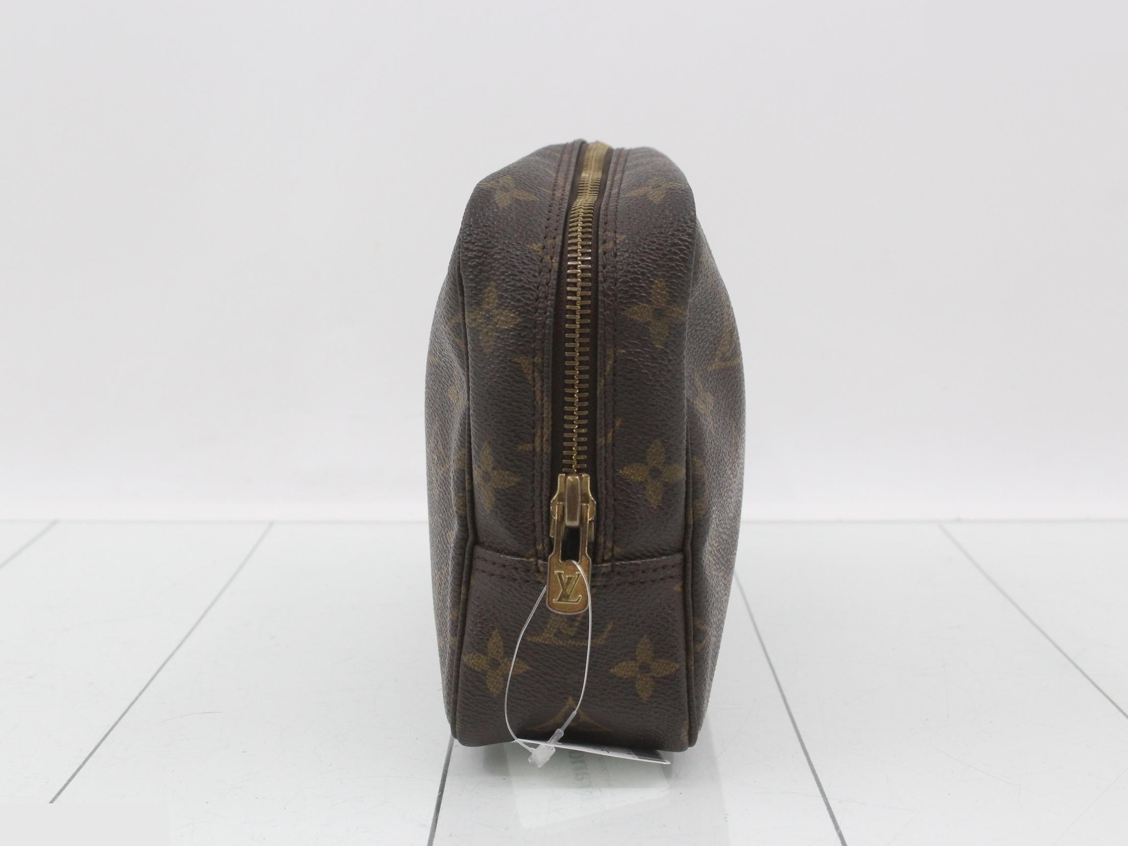 LV Monogram Troussard Toilette 23 — view 4