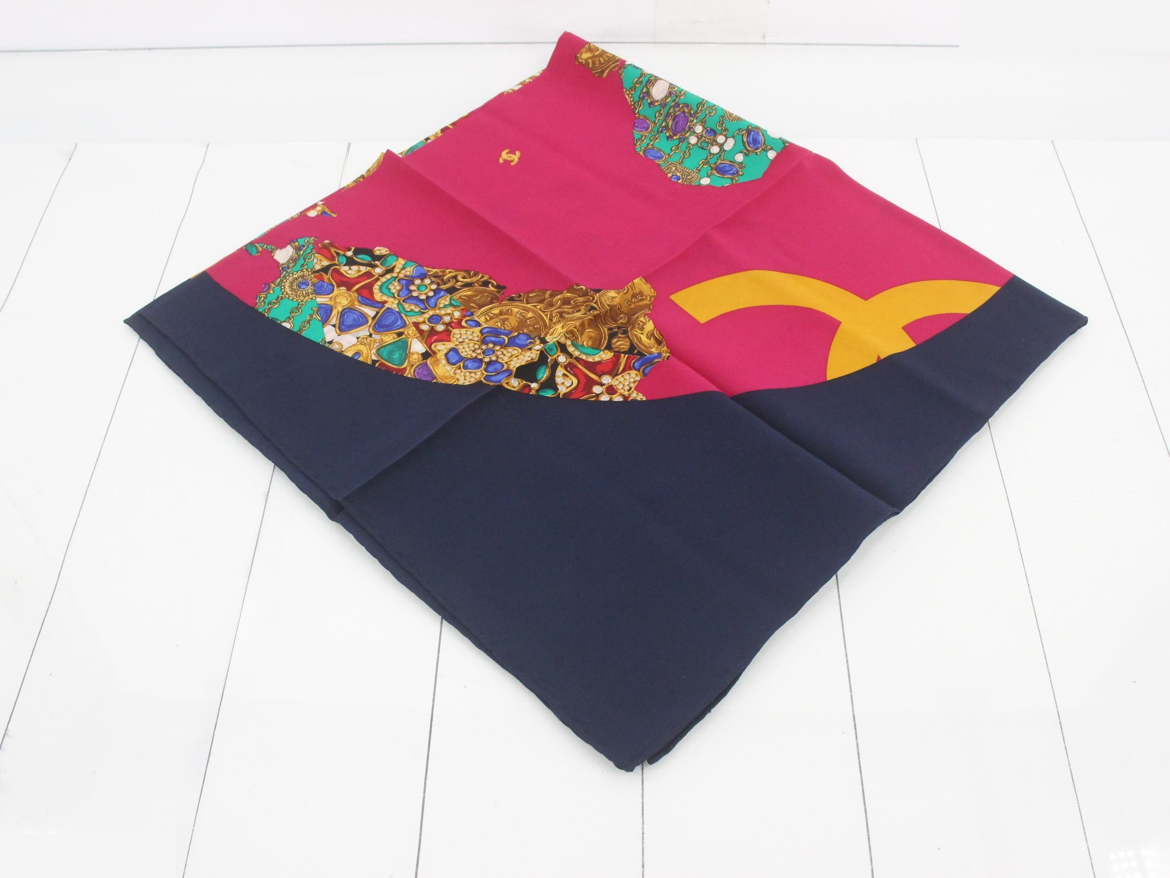 scarf — view 2