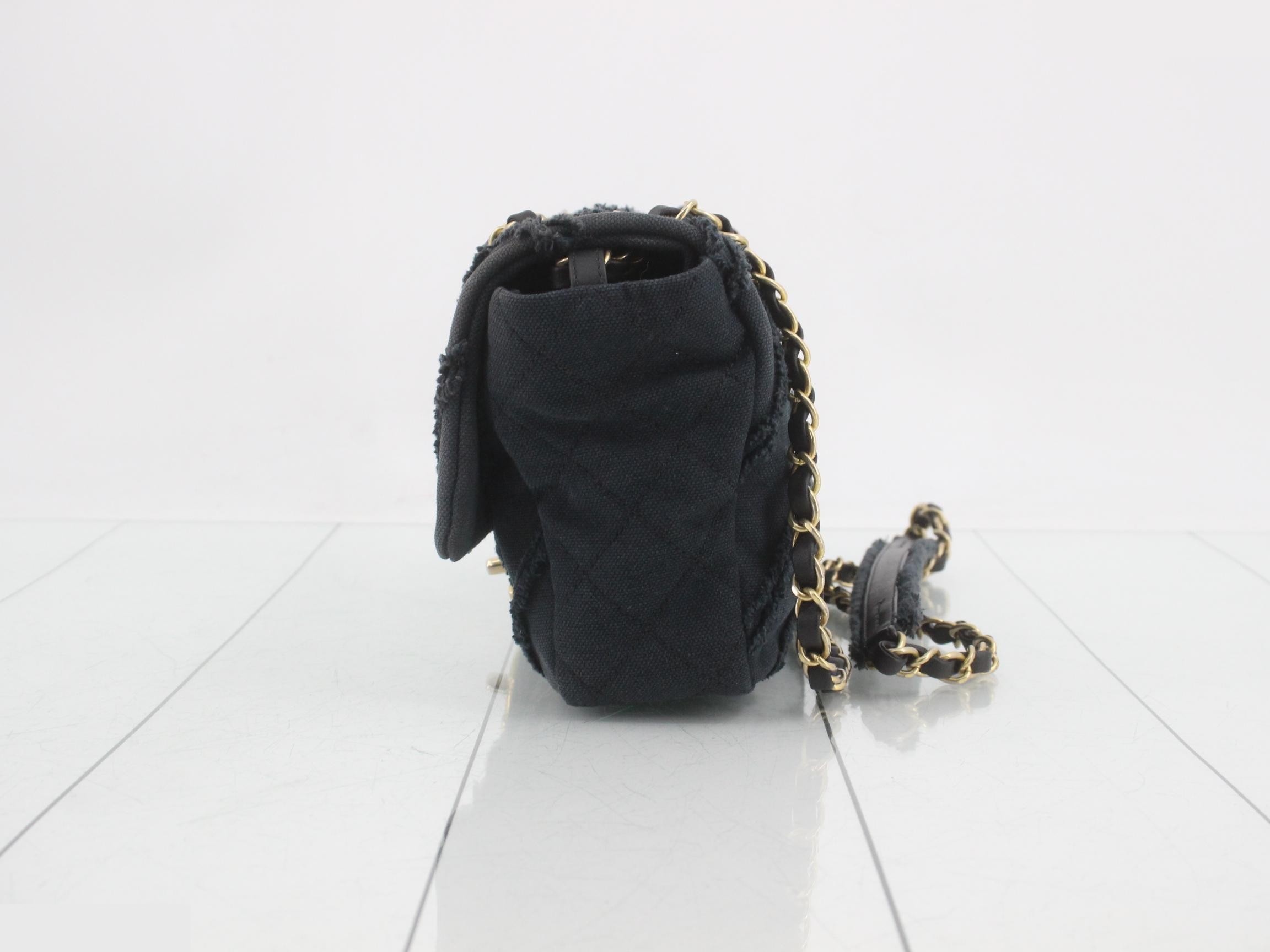 V-stitch shoulder bag — view 3
