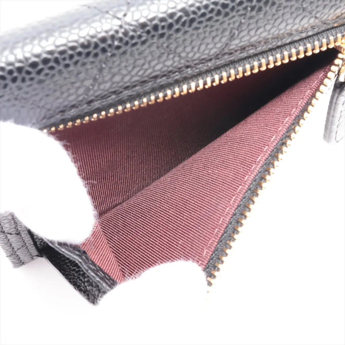 Matelasse caviar skin compact wallet black gold hardware 25417685 — view 6