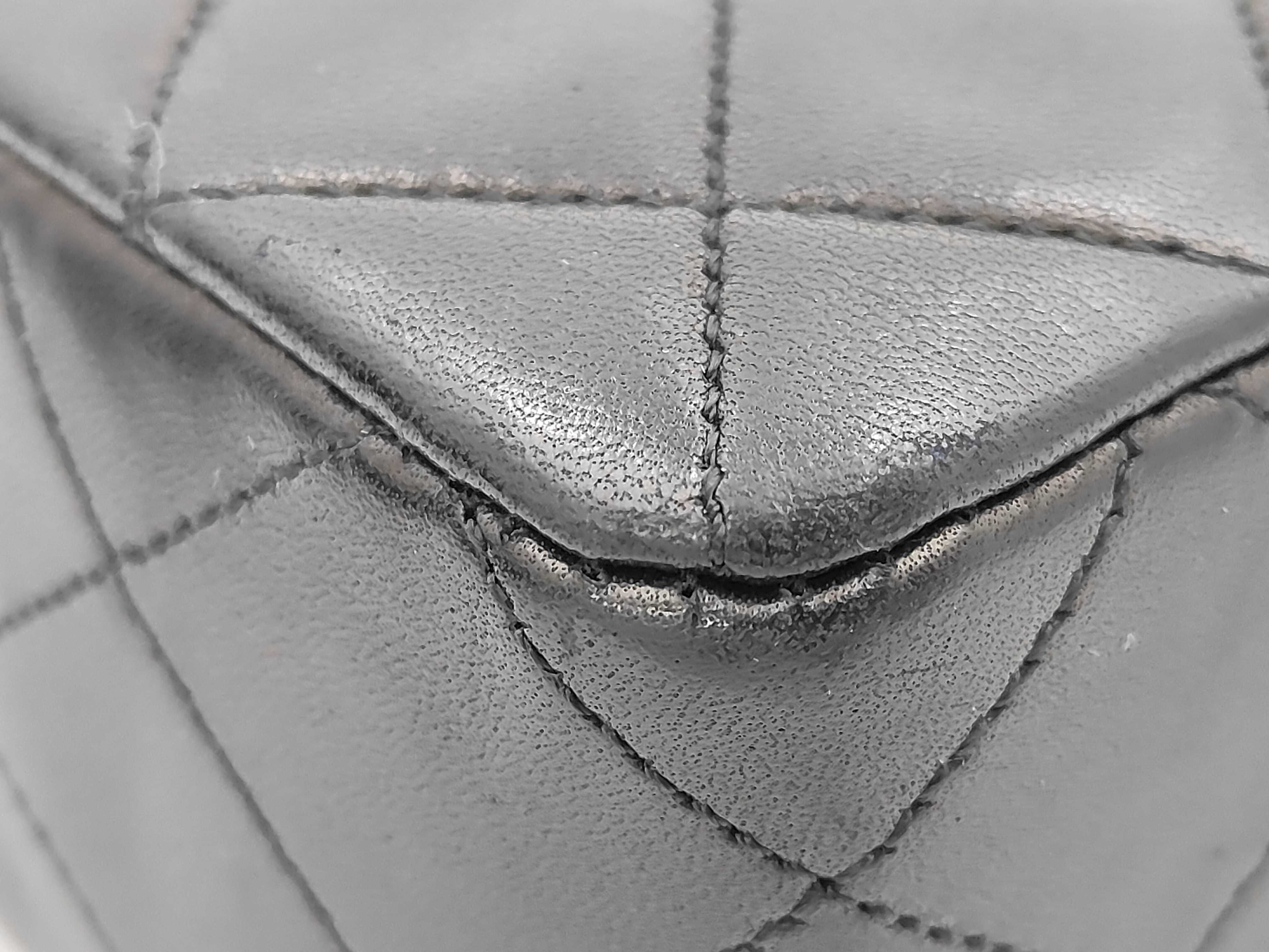 Lambskin Mini Matelassé 20 Single Chain GD Random Serial Shoulder Bag — view 6