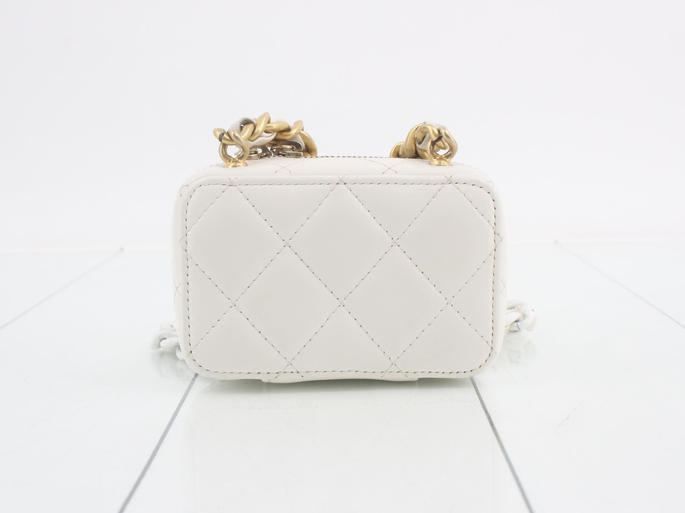Matelassé Leather Coco Mark Chain Shoulder Bag, White — view 2